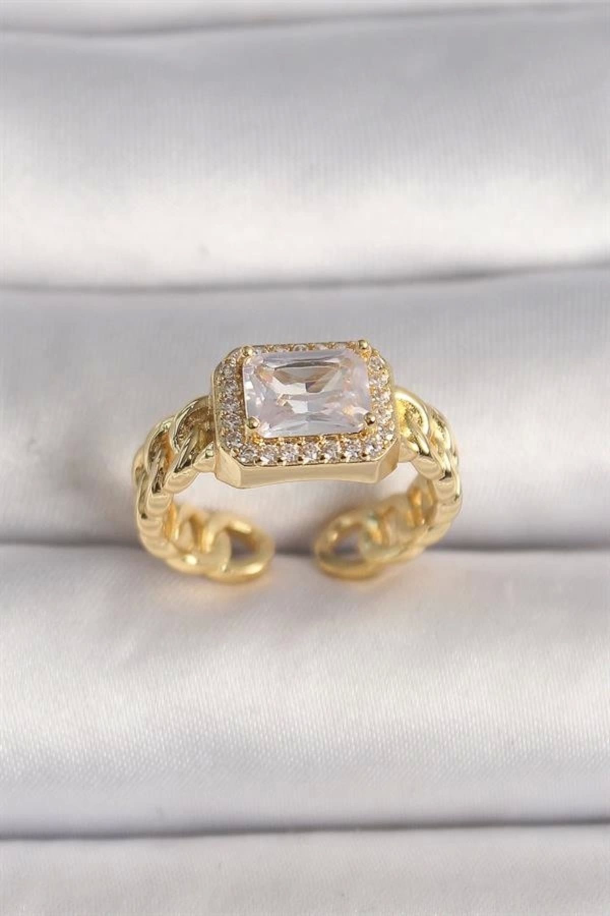 Lale Moda Pirinç Gold Renk Zincir Model Kare Zirkon Taşlı Kadın Yüzük