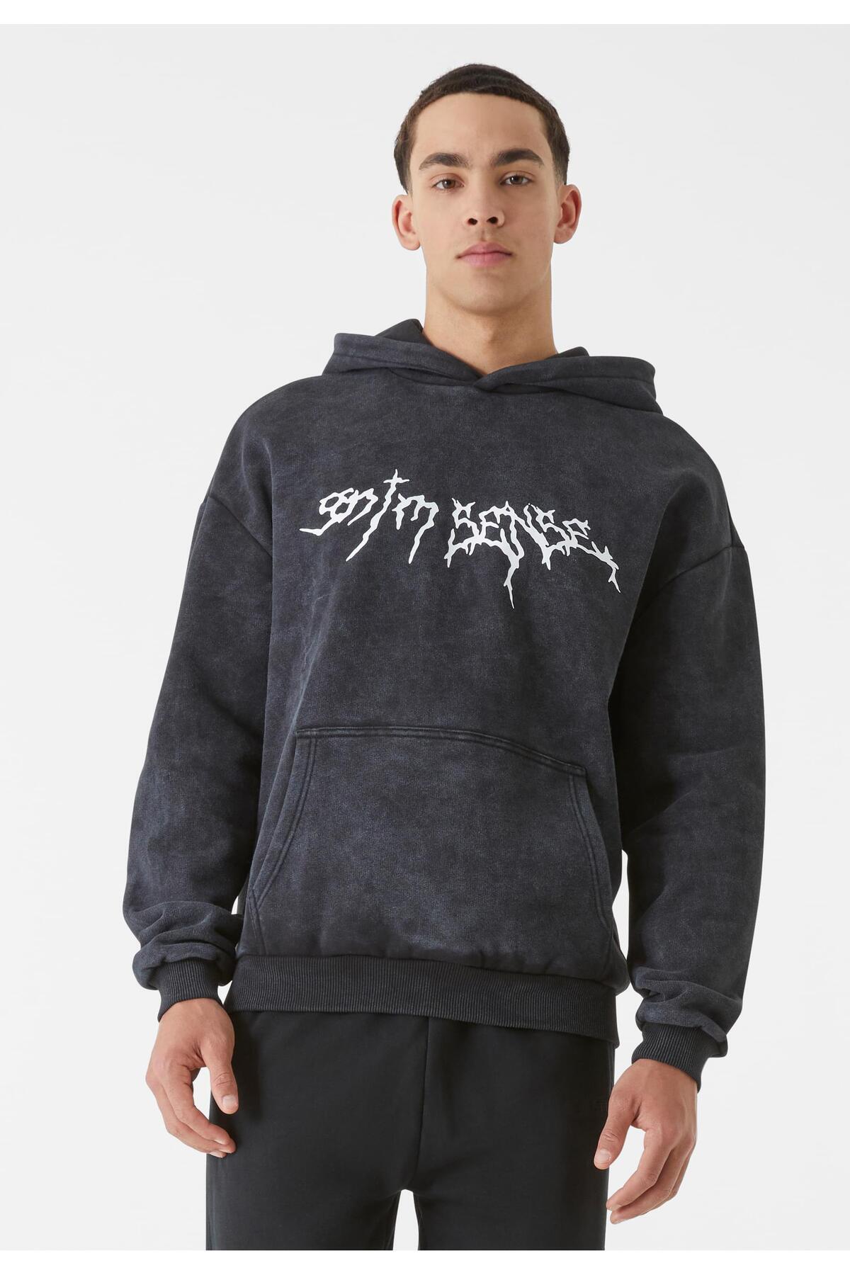 9N1M SENSE-Herren Sense Goth Print Hoodie Washed 7
