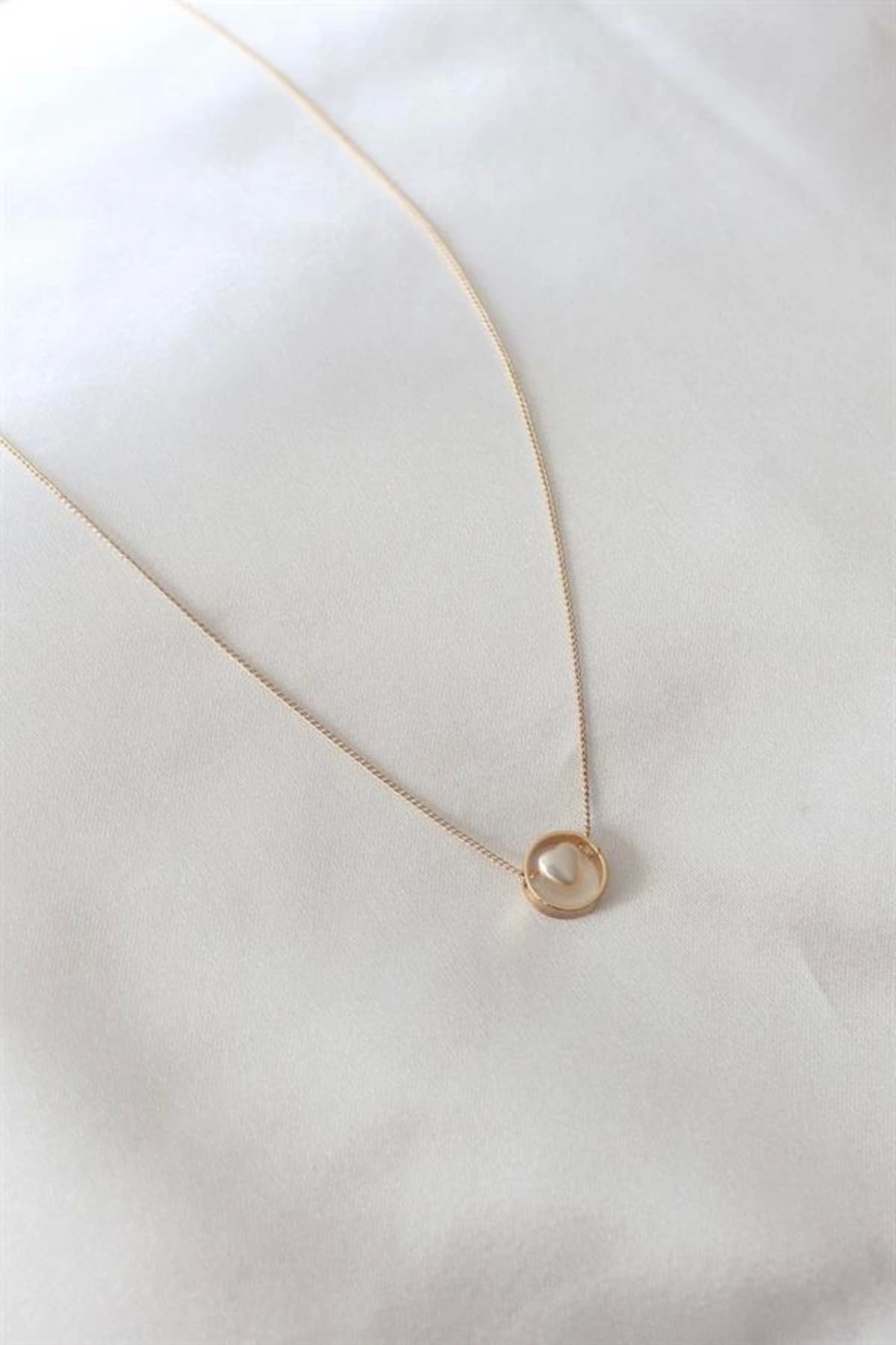 Lale Moda Gold Renk Minimal Kalp Figür Kadın Kolye