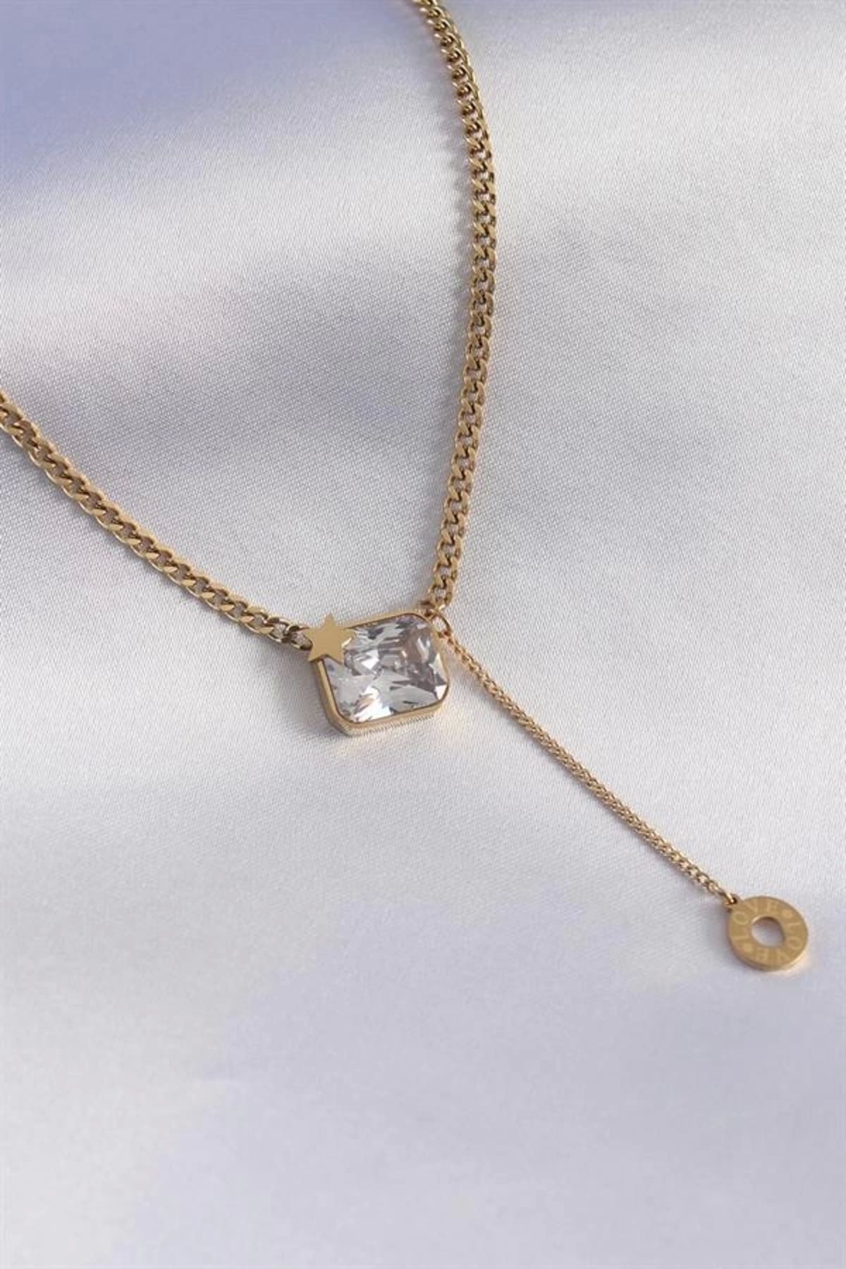 Lale Moda 316L Çelik Gold Renk Zincir Model Zirkon Taşlı Yıldız Detay Kadın Kolye