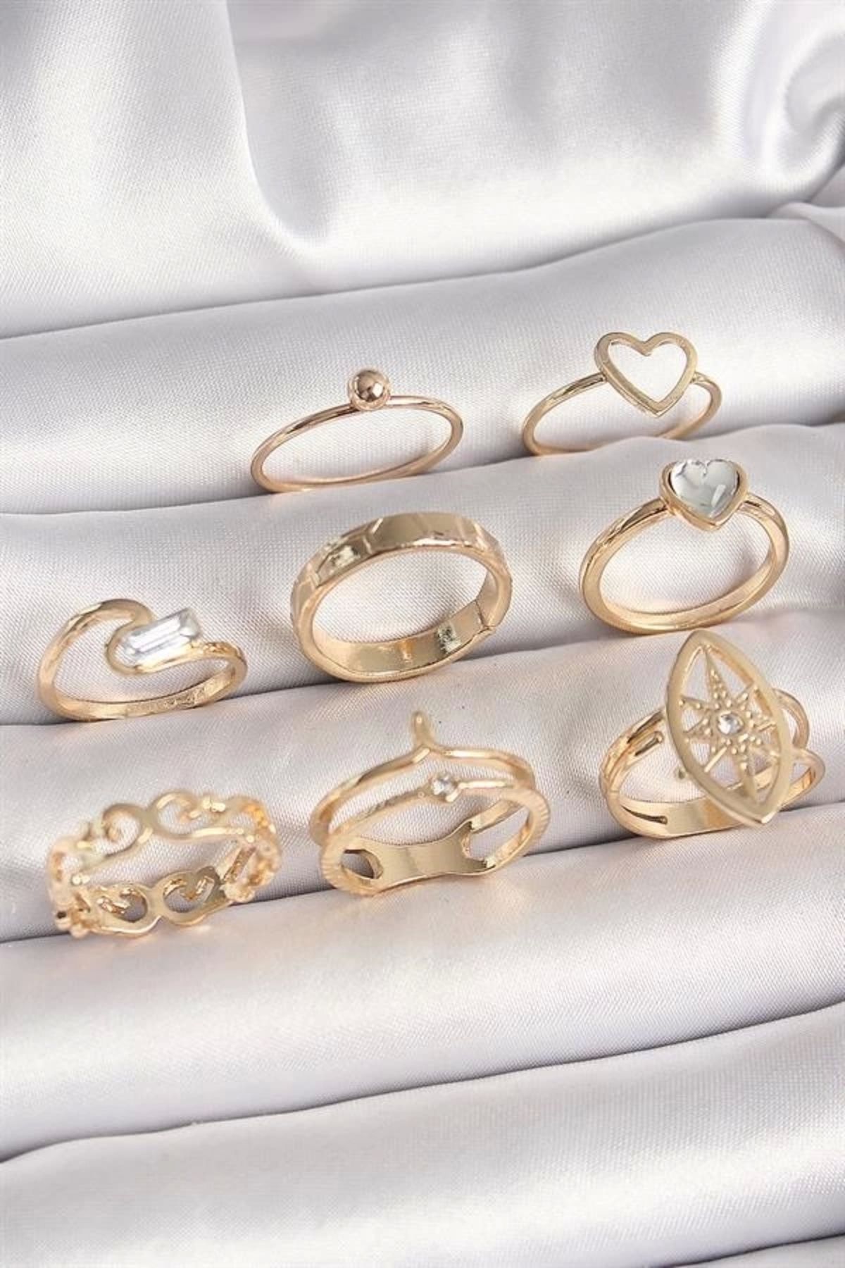 Lale Moda Pirinç Gold Renk Zirkon Taşlı Kalp Model Kutup Yıldız Detay Kadın Yüzük Kombini