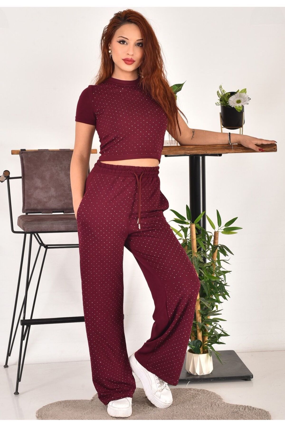 Nivora Style Taş Detaylı Rahat İkili Takım