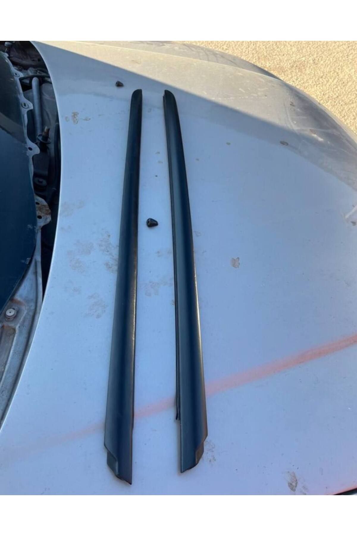 Fabrikasyon Honda Civic Vtec-2 (2002-2006) Ön Cam Çıtası SAĞ-SOL TAKIM