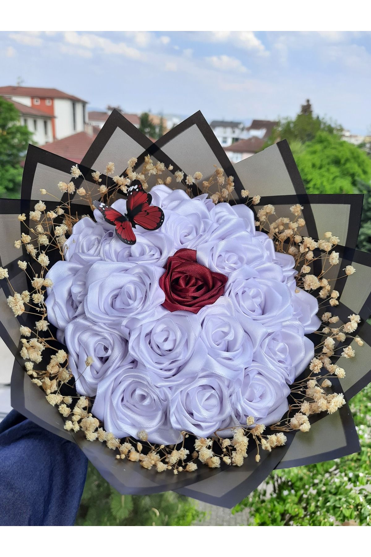 BUKET DÜNYASI 20 Li Led Işıklı Kenar Süslemeli Solmayan Gül Buketi Beyaz