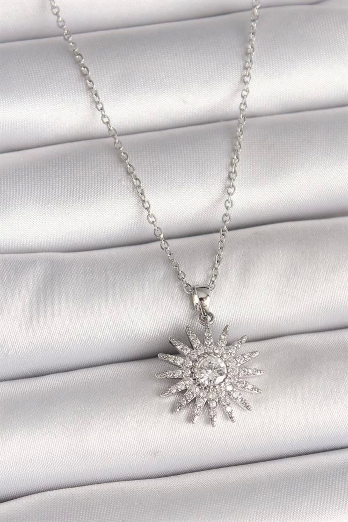 Lale Moda 316L Çelik Gümüş Renk Zincir Zirkon Taşlı Güneş Model Kadın Kolye