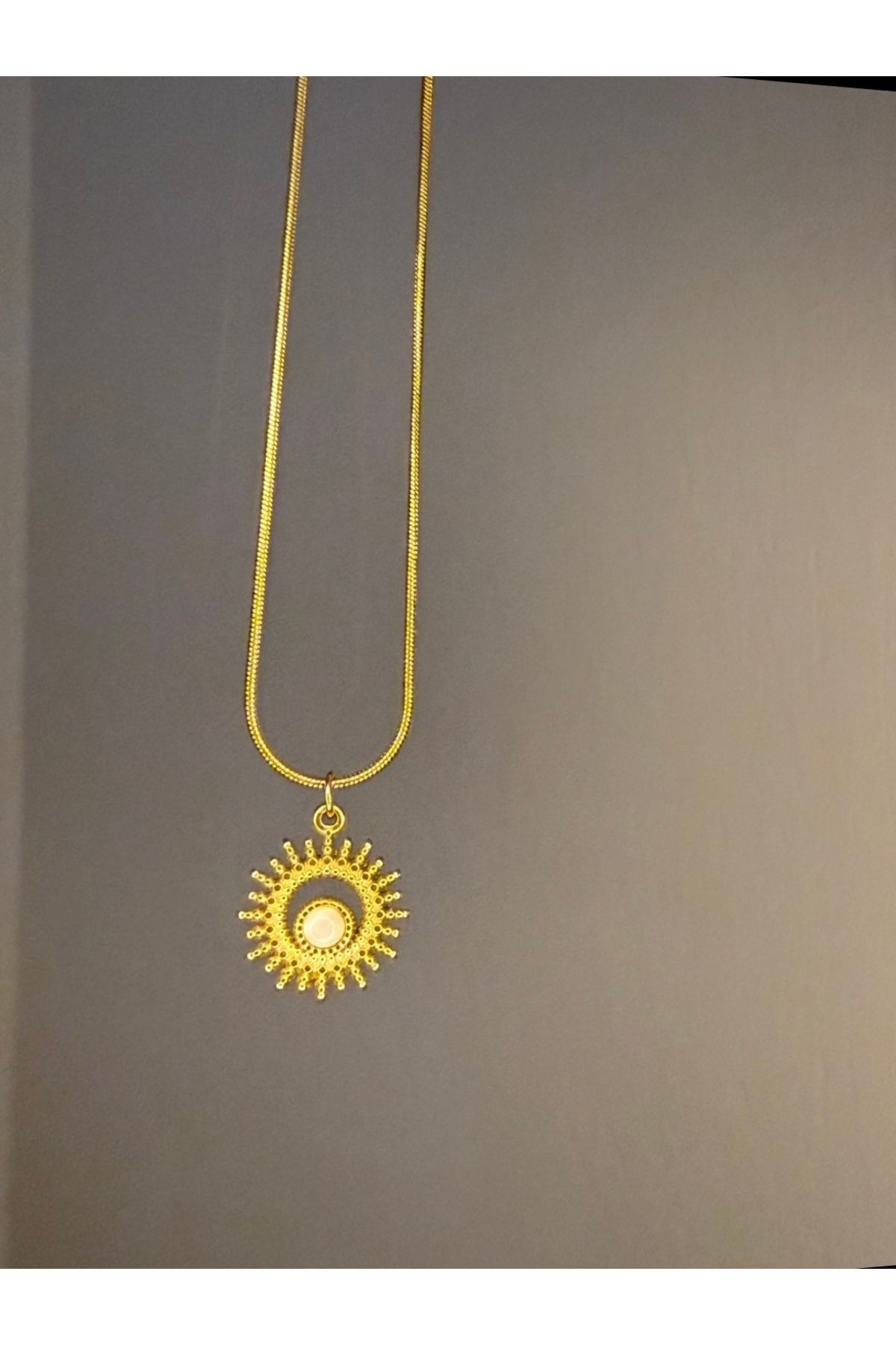 HOUSEKİ Çelik Vintage Güneş Kolye