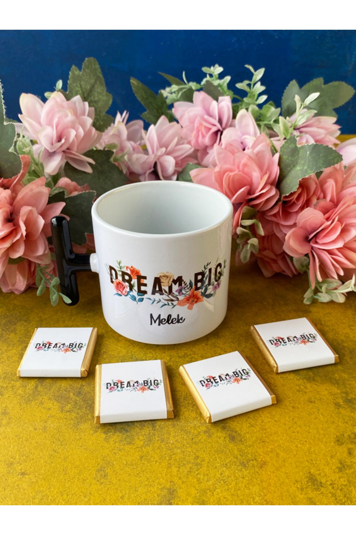 Hepsi Enteresan Çikolatalı Kişiye Özel "DREAM BIG" Kupası, Arkadaşa Hediye, Doğum Günü Hediyesi