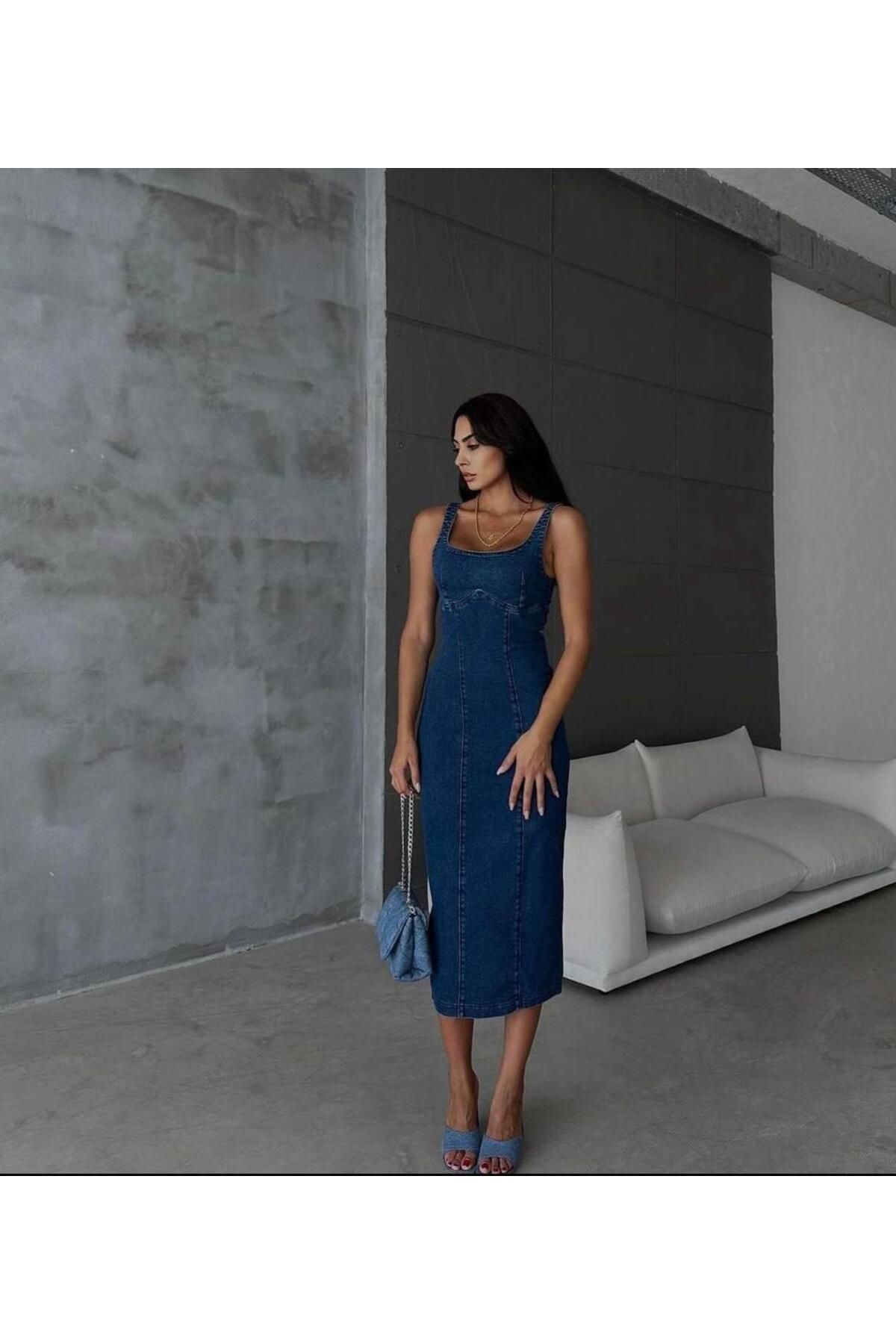 By Gecce Askılı Uzun Yırtmaçlı Denim Elbise