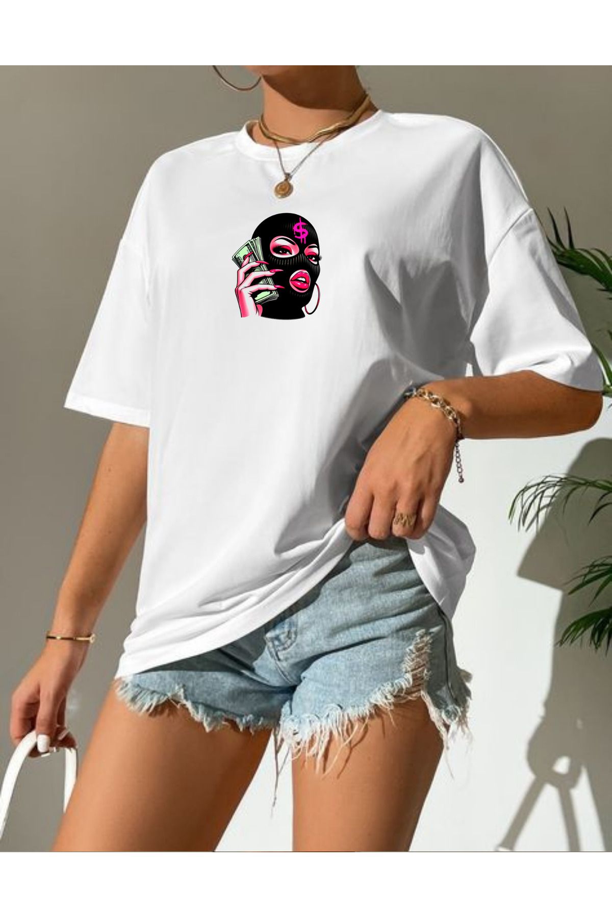 lewibafashion MASKELİ KADIN TASARIM PREMİUM BASKILI T-SHİRT