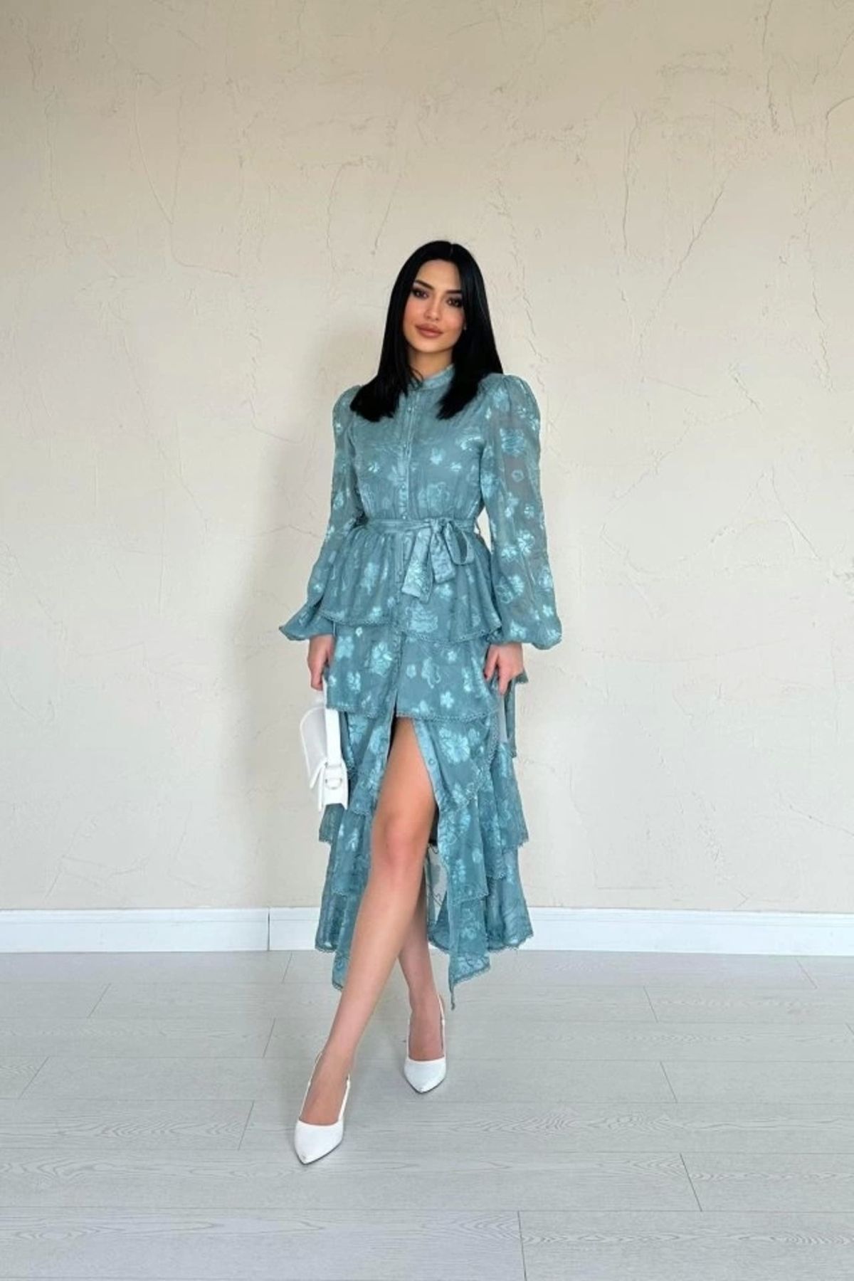 Butik Mint Valonlu Şeritli Kat Kat Elbise
