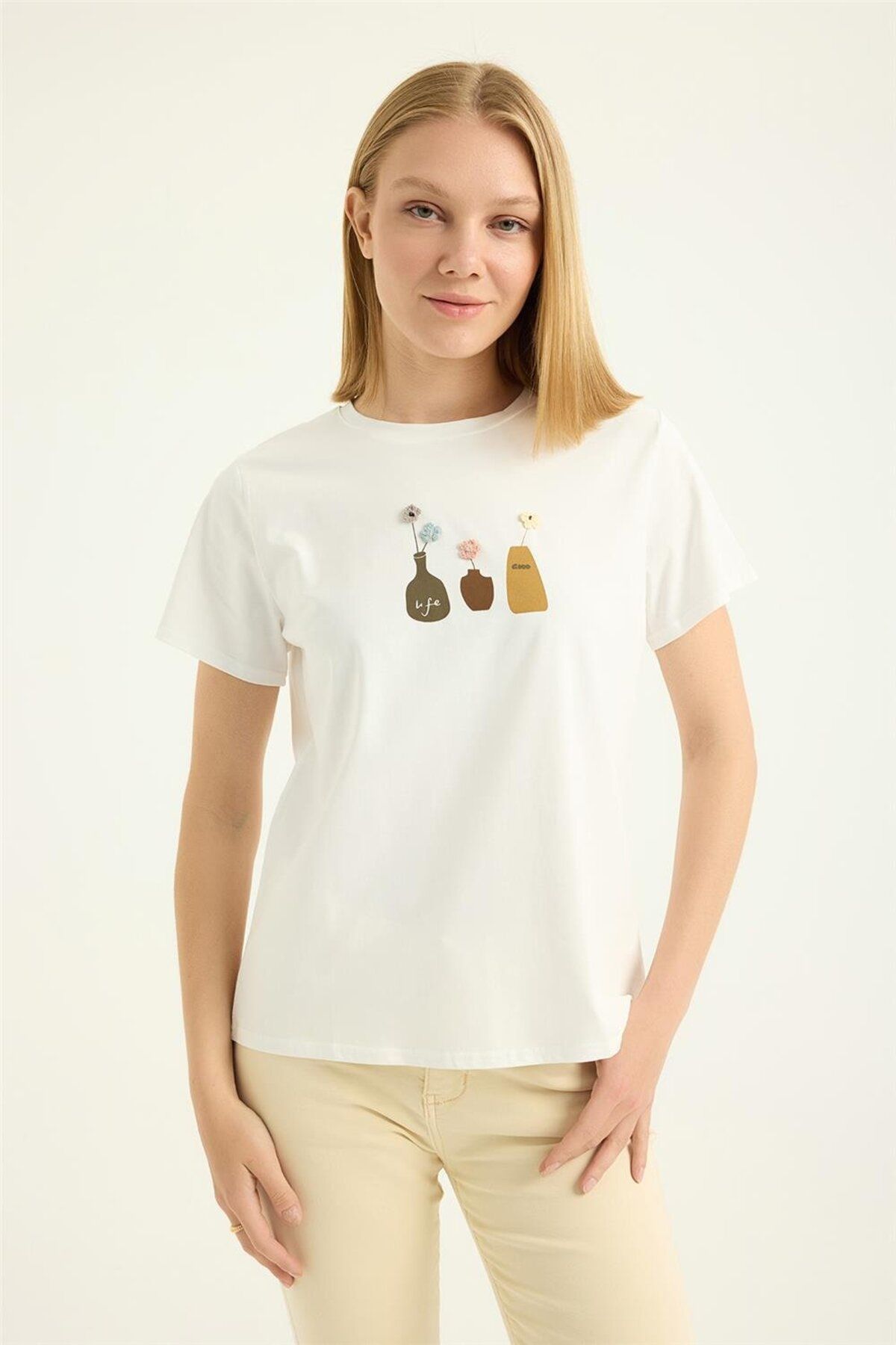 HomeStore Vazo Çiçek Baskılı Tshirt