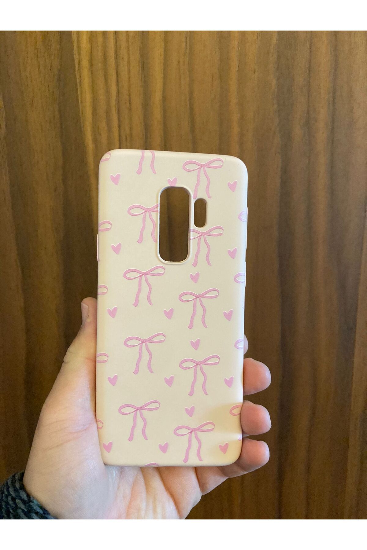 Newon SAMSUNG GALAXY S9 PLUS FİYONK/KURDELE BASKILI İÇİ KADİFE PREMİUM SİLİKON TELEFON KILIFI KAPAK COVER
