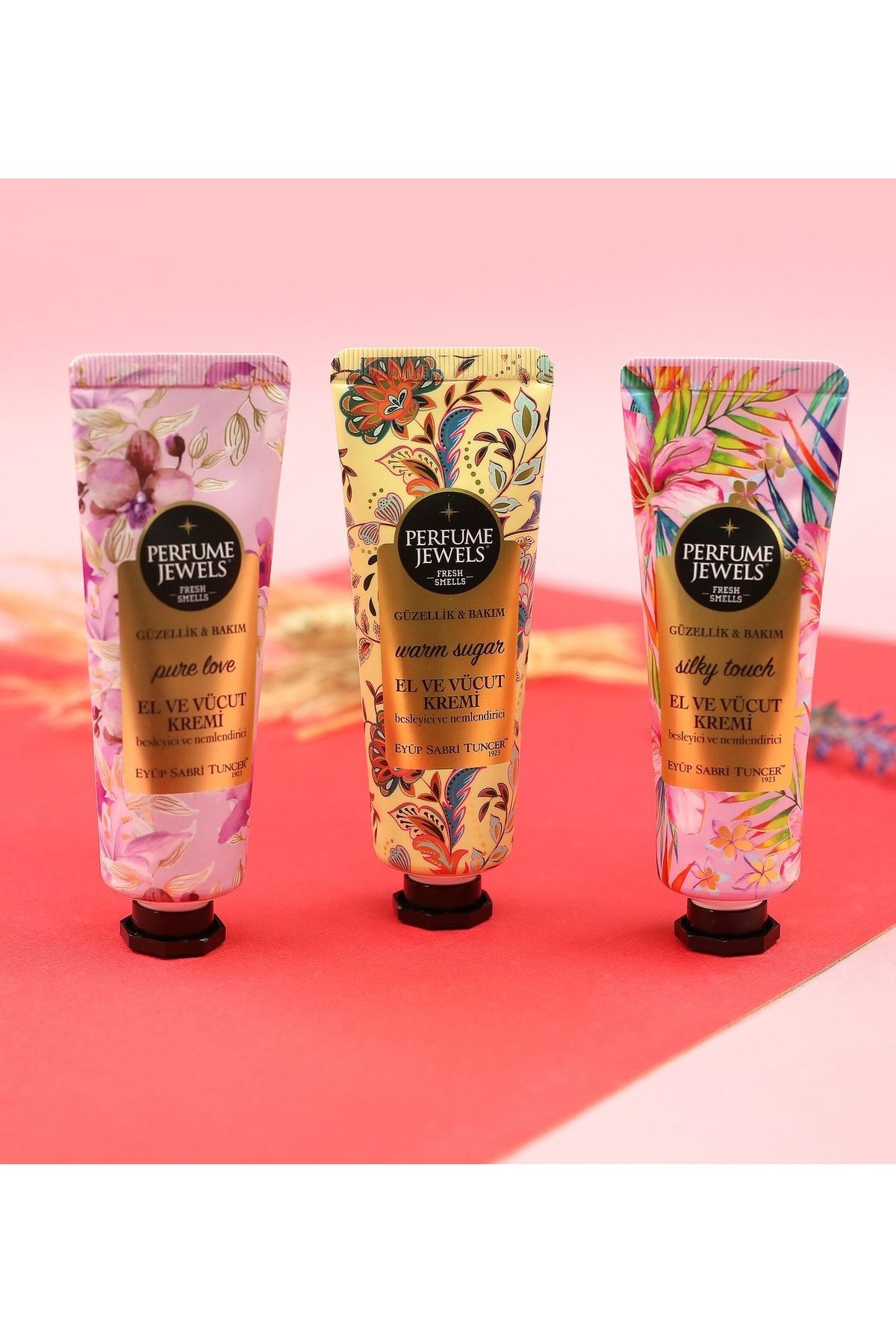 Eyüp Sabri Tuncer EYÜP SABRİ TUNCER EL VE VÜCUT KREMLERİ 50 ML X 3 PURE LOVE, WARM SUGAR, SILKY TOUCH