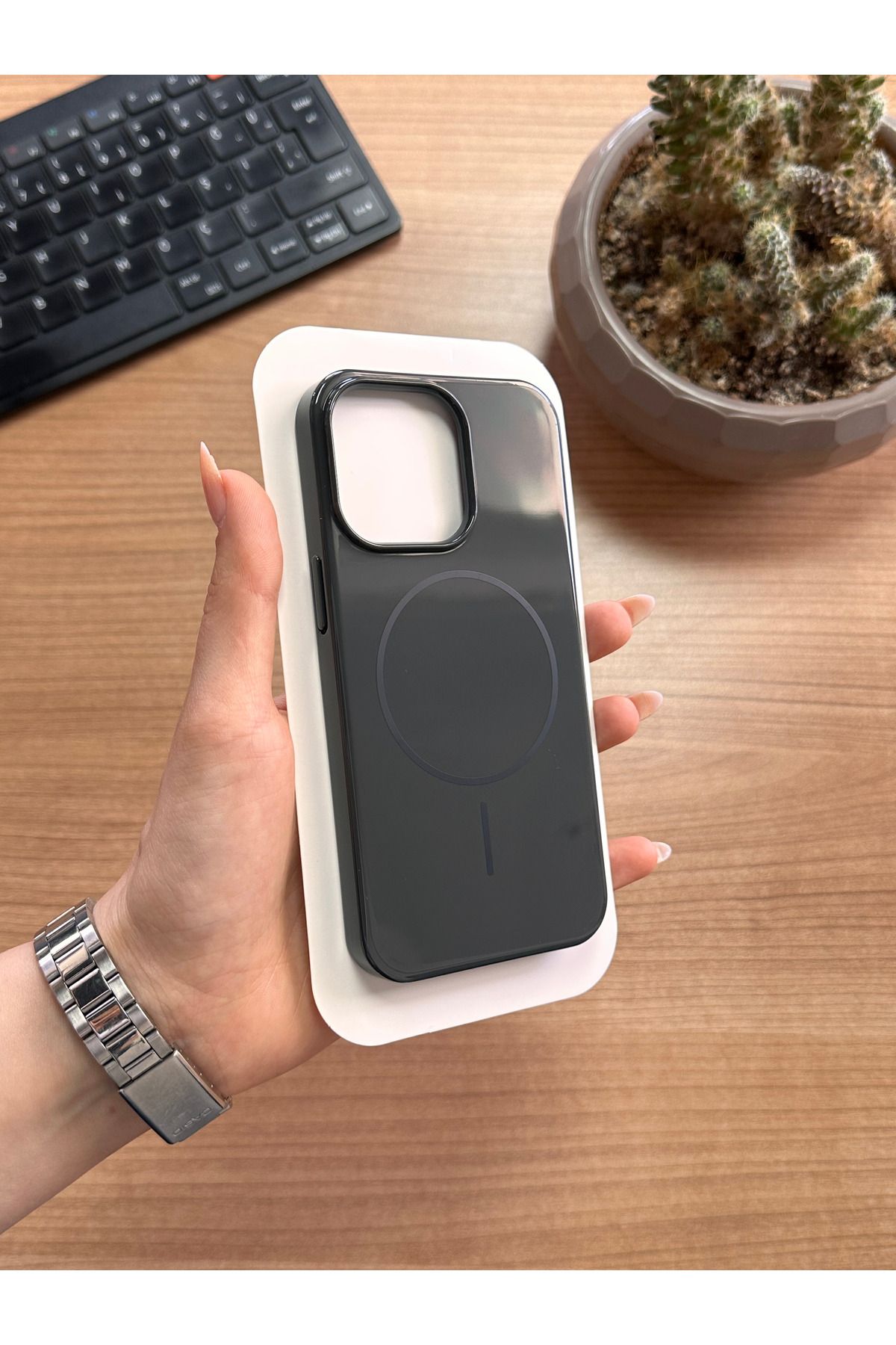 MTL iPhone 15 Pro Animasyonlu Stylus Silikon Kılıf