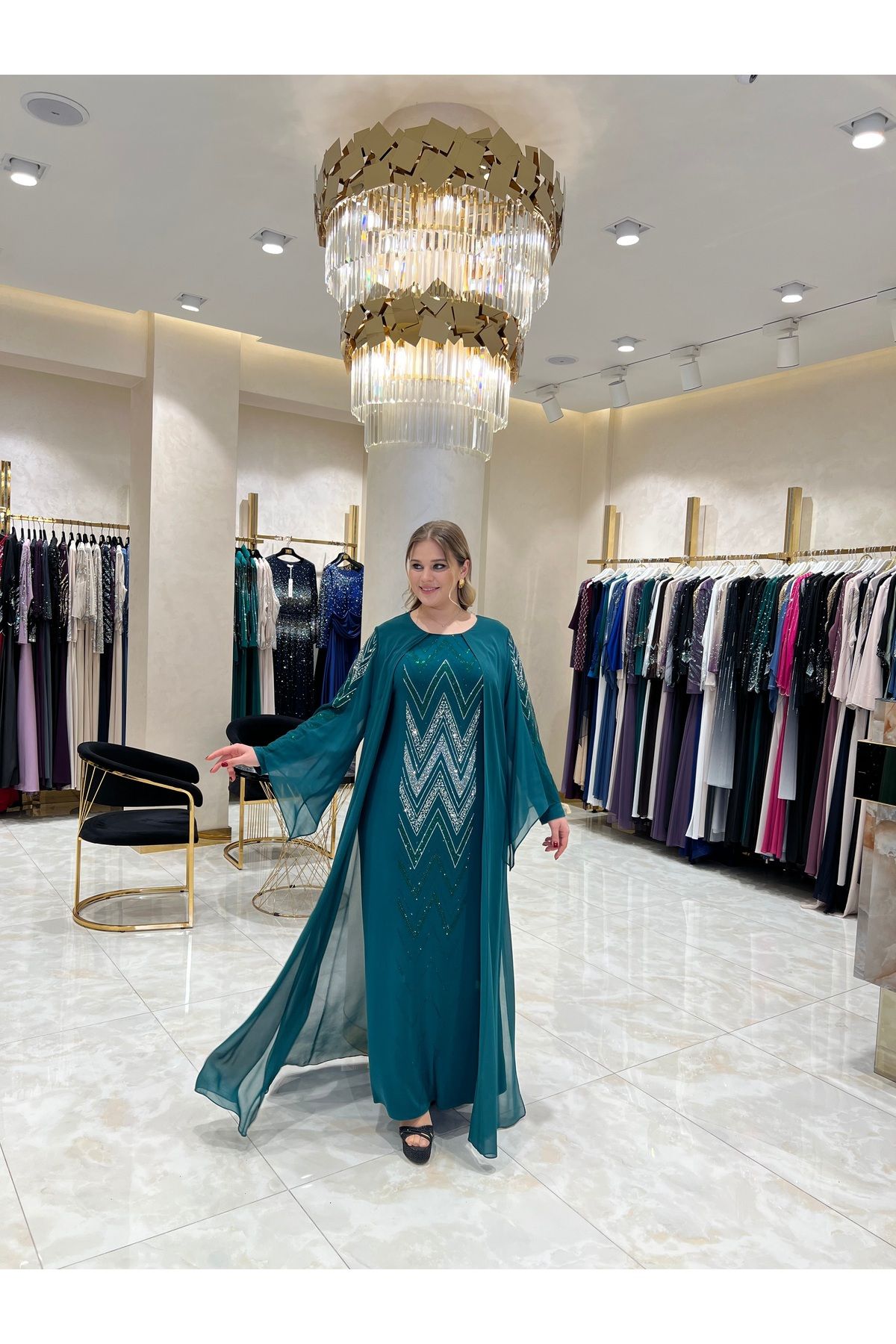 Balerina Likralı İç Elbise Üzerine Taş İşlemeli Büyük Beden Abiye Kaftan