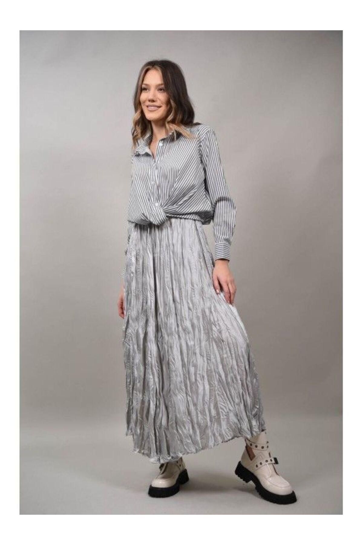 Caspiche-ASYMMETRICAL CRINKLE EFFECT SKIRT AT THE BOTTOM SPLENDORE UNIQUE WAIST Silver 1
