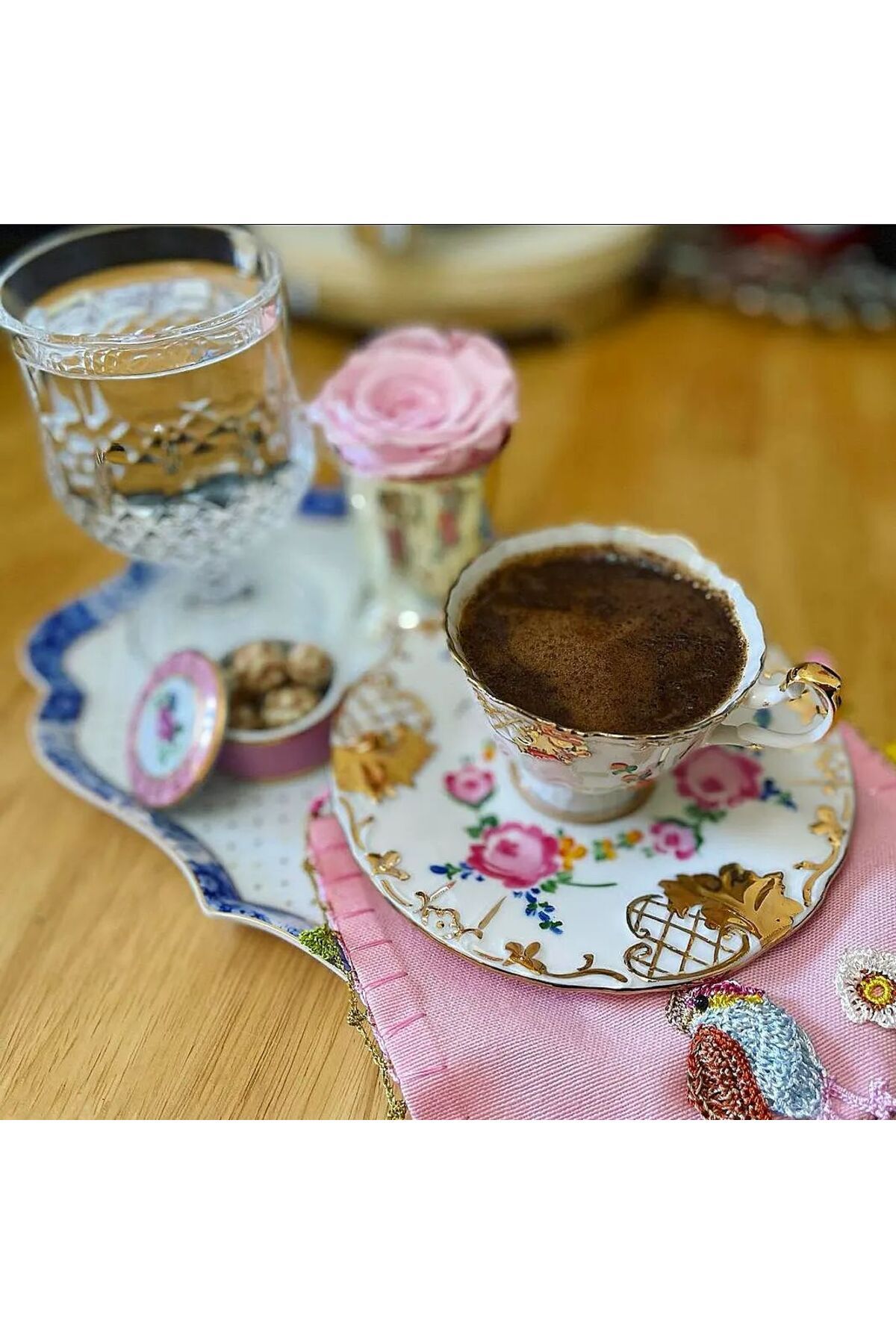 manushum El Boyama Porselen Nilüfer Kahve Fincanı-beyaz 1 Adet