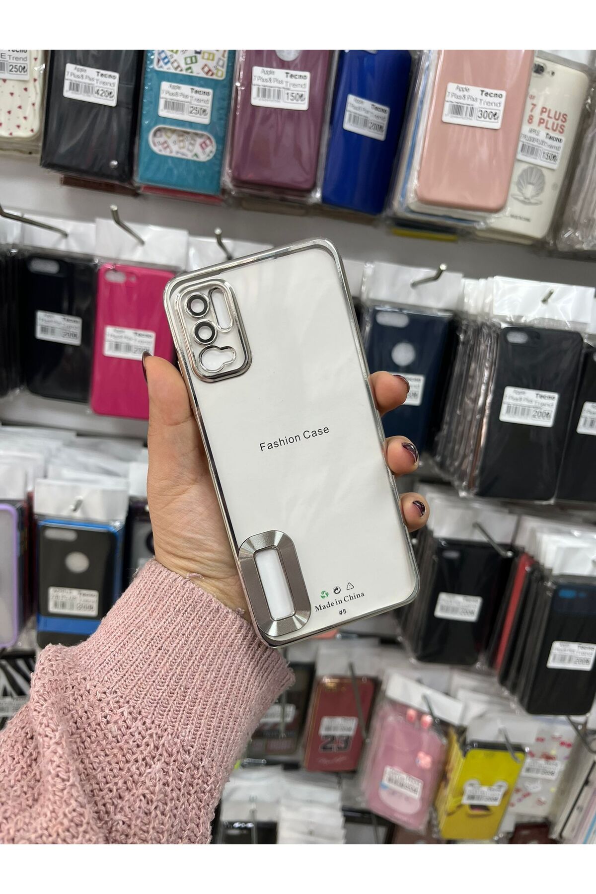 TECNOTREND Xiaomi Redmi Note 10 5G Kılıf Kamera Korumalı Logo Gösteren Omega Kapak