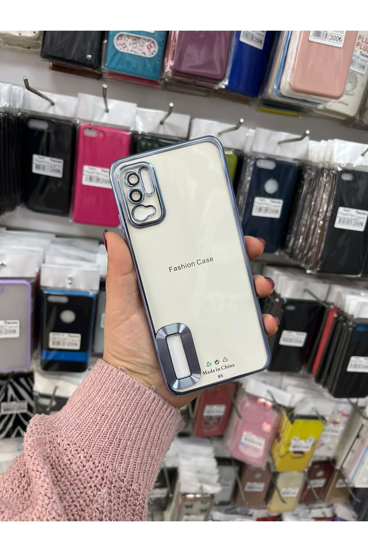 TECNOTREND Xiaomi Redmi Note 10 5G Kılıf Kamera Korumalı Logo Gösteren Omega Kapak