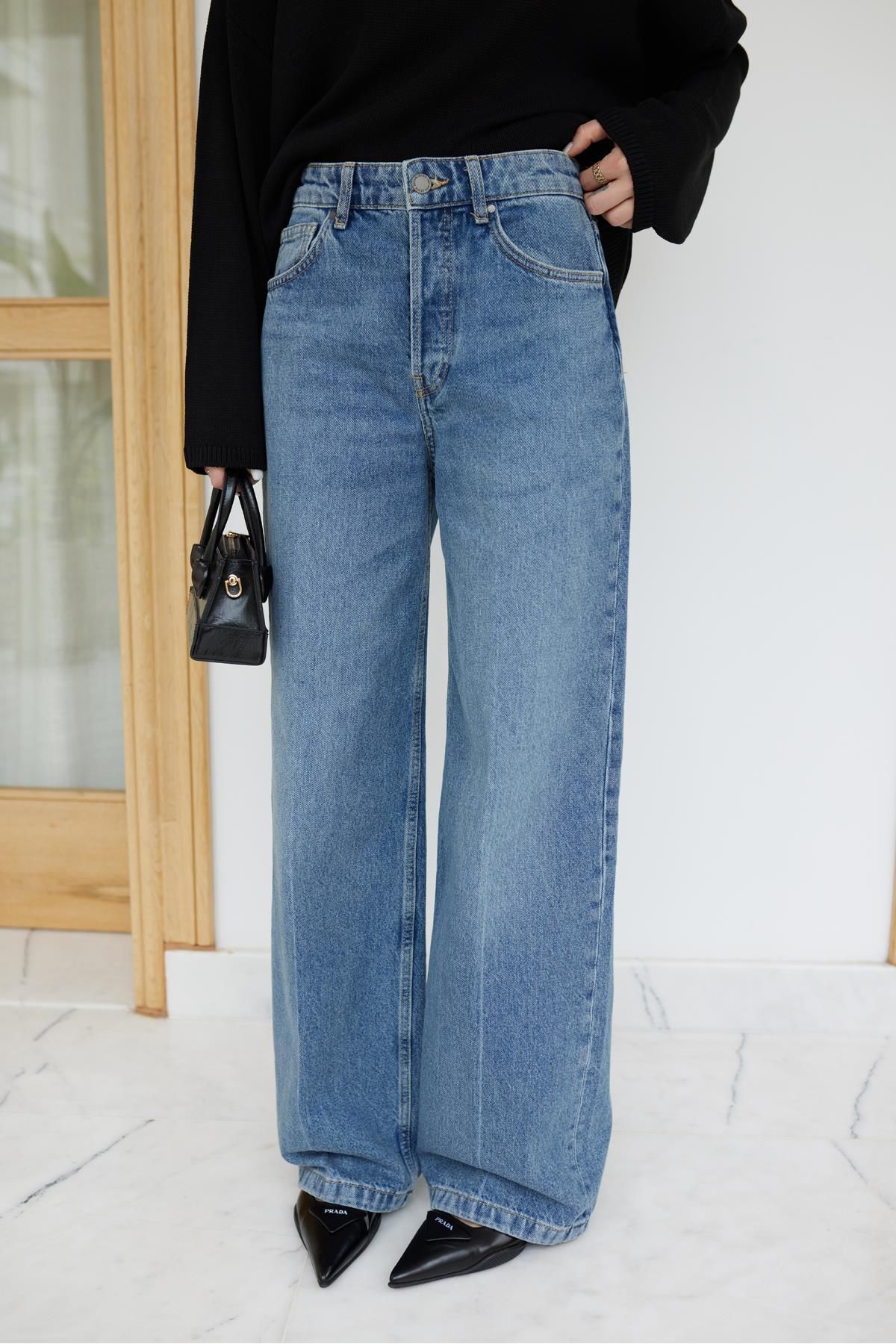 Askı Tekstil Klasik Jean Rengi Yüksel Bel Taşlamalı Palazzo Jean Pantolon