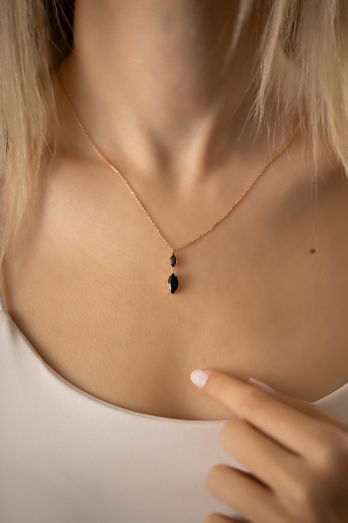 Ninova Silver Mekik Model Rose Kaplama Gümüş Crystal Kolye
