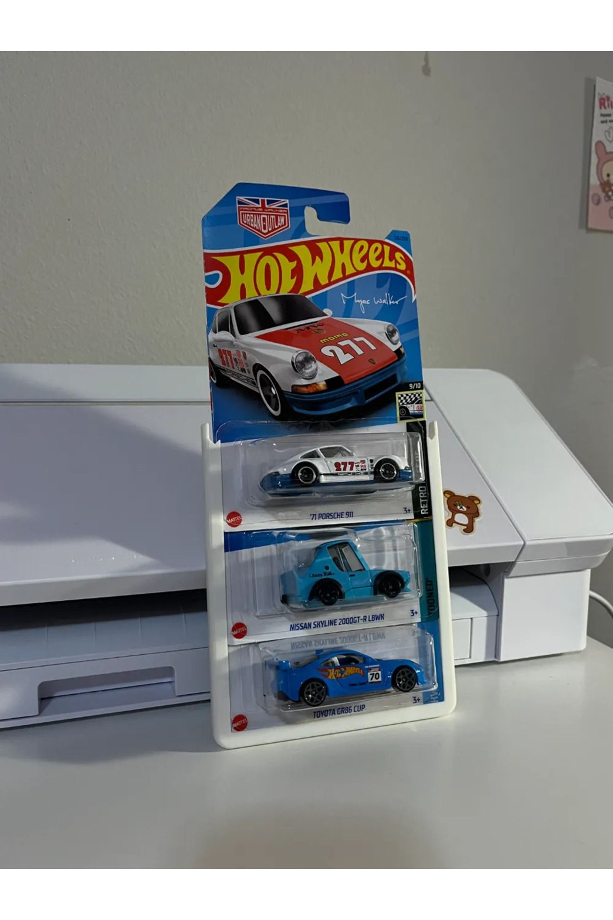 ERT06 Duvar Tipi 3'lü Mini Araba Sergi Standı - 10'lu Set - Vida Dahil - Koleksiyonluk Araba Standı