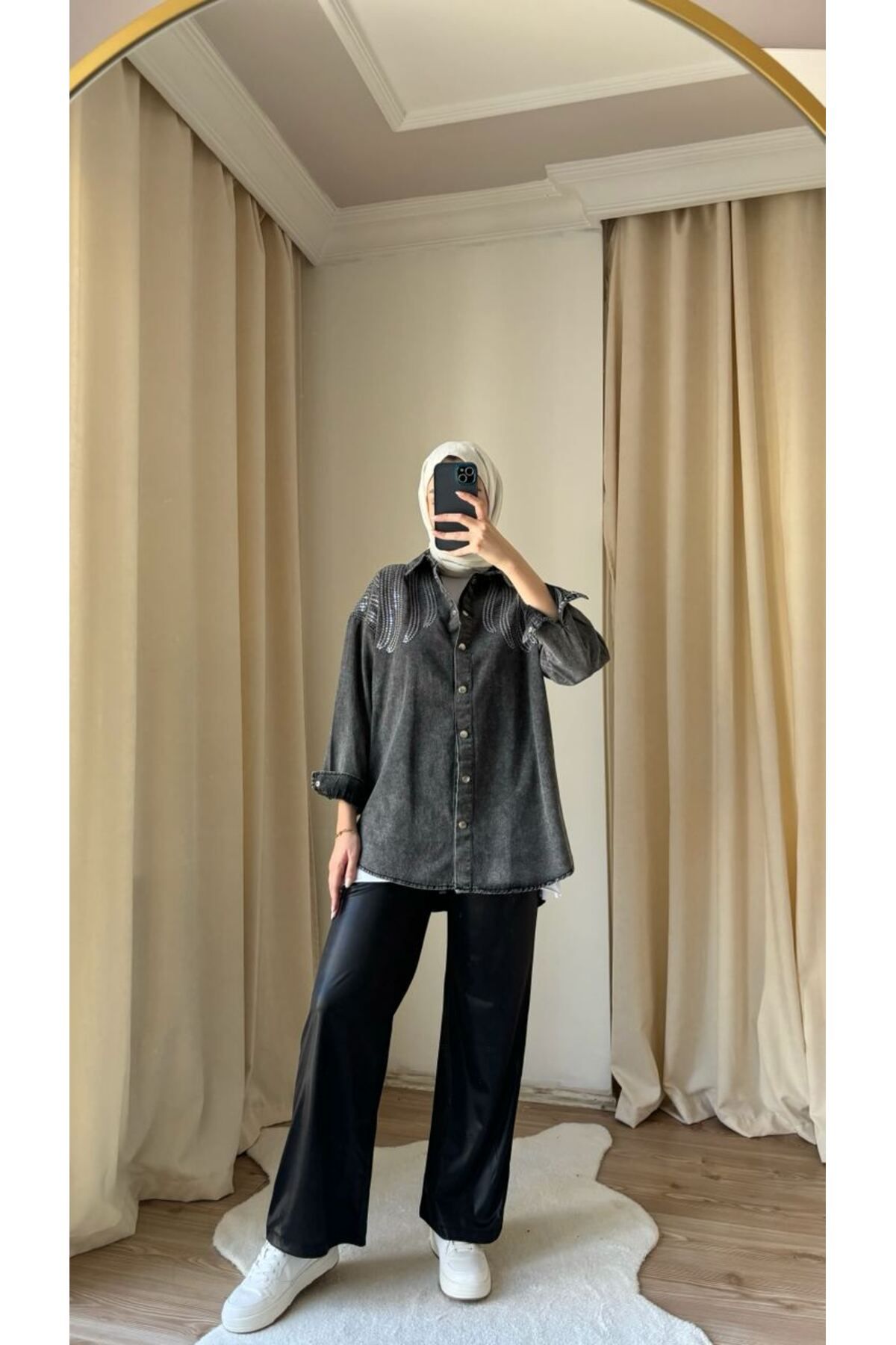 Suede Style 9075 - Omzu Taş Süslemeli Rahat Şık Kadın İnce Kot Ceket