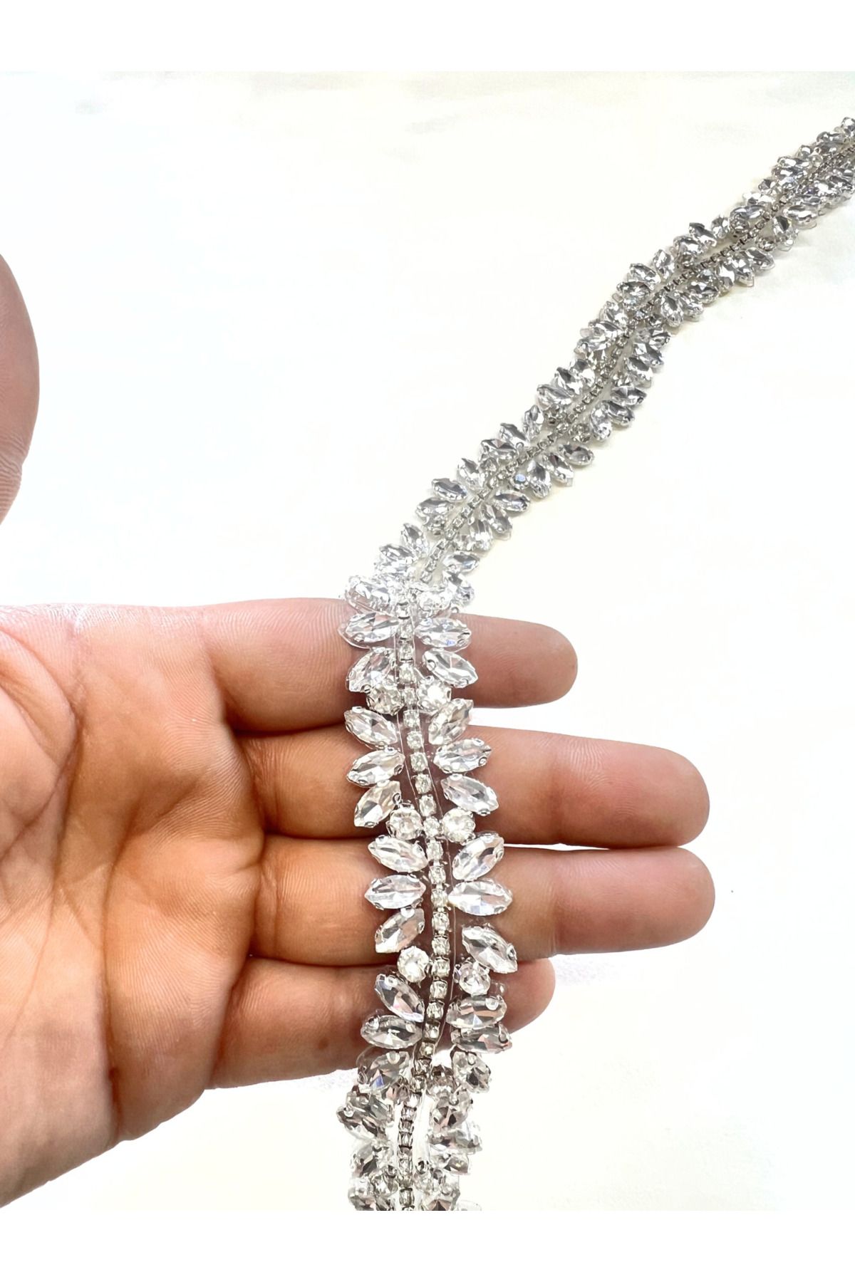 WeddingShopStone Kristal Taşlı Ütüyle Yapışan Aplik Şerit - Giyim Tekstil Hobi 50cm