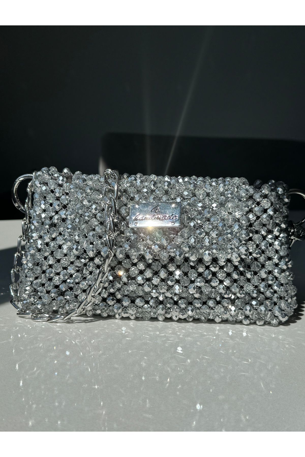 begüm jewelery GRİ KRİSTAL PARLAK TAŞLARLA İŞLENMİŞ ABİYE TASARIM ÇANTA