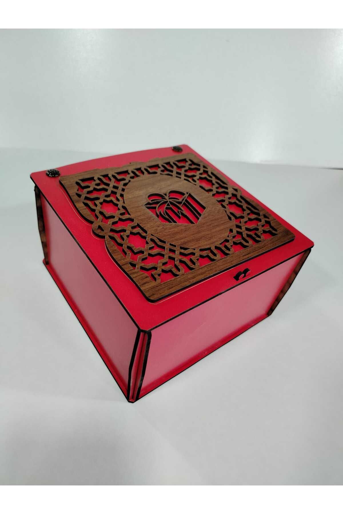 Vuslat Hediyelik KIRMIZI AHŞAP HEDİYE KUTUSU KAHVERENGİ DEKOR (15X15 CM) 9 CM YÜKSEKLİK