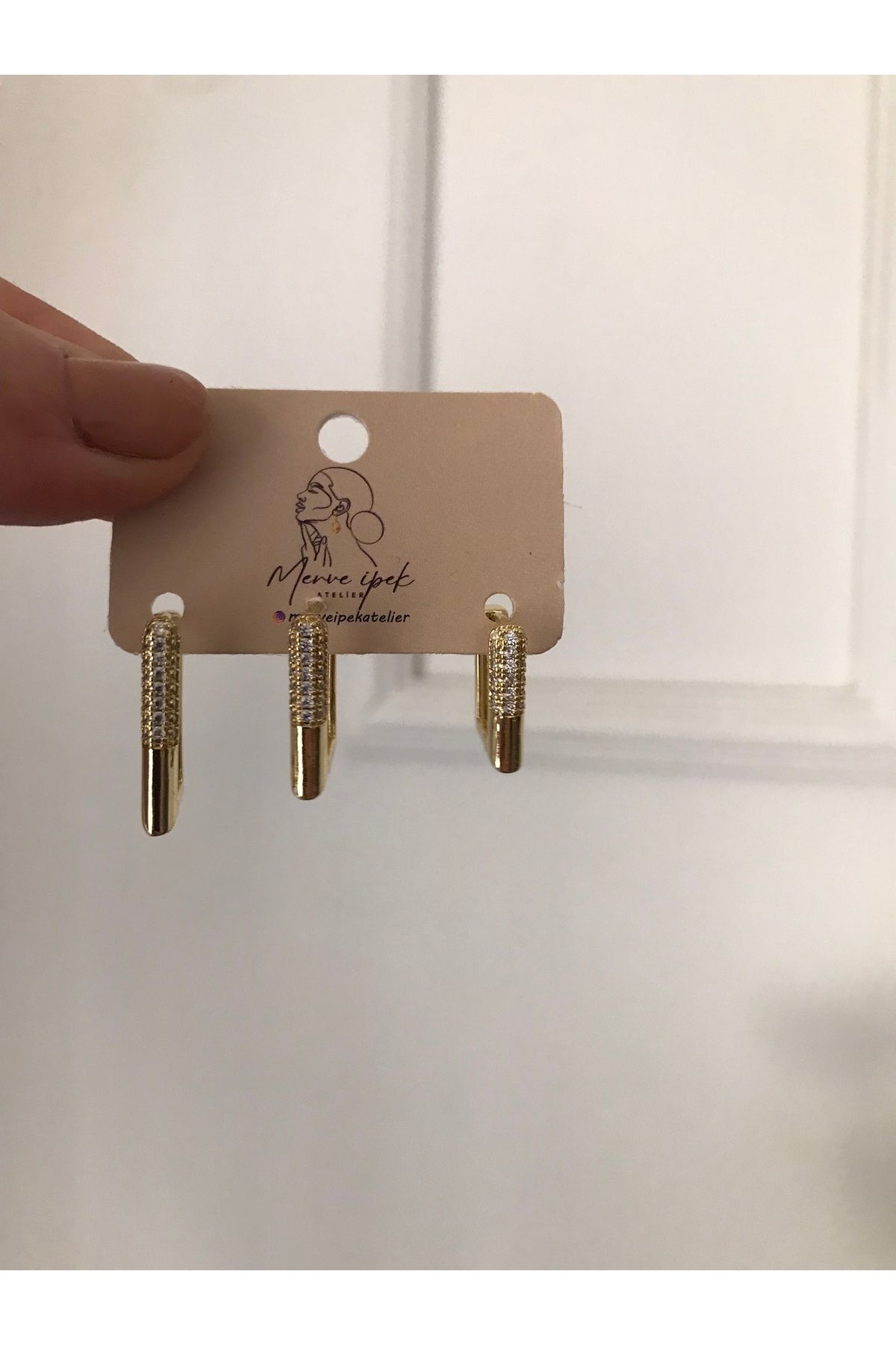 shop PASLANMAZ ÇELİK ÜÇLÜ TAŞ DETAYLI GOLD KARARMAZ KÜPE KARE MODEL