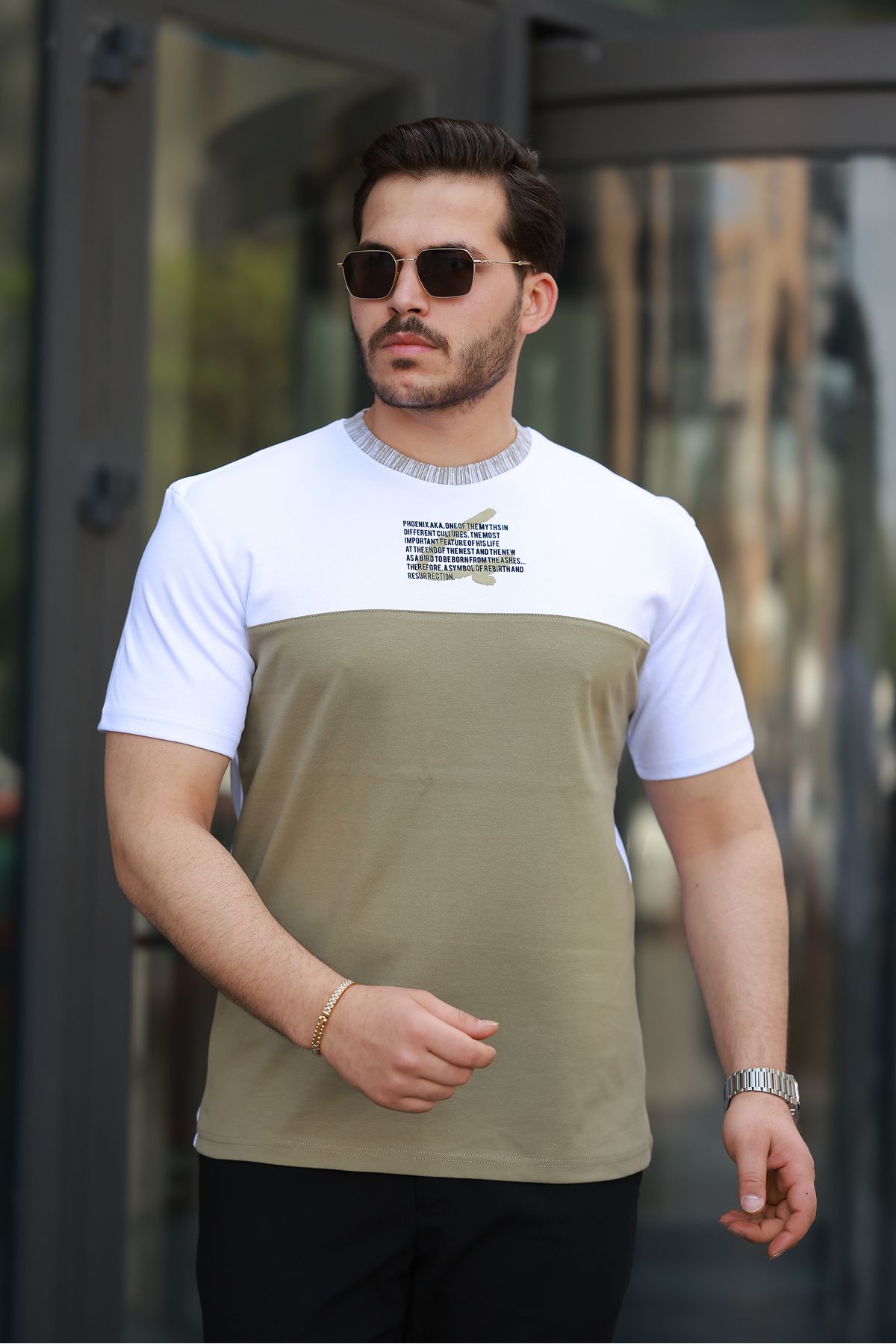 SALTİMORE Beyaz - Haki Renk Bloklu %100 Pamuk Over Fit Bisiklet Yaka Parça Baskılı T-Shirt