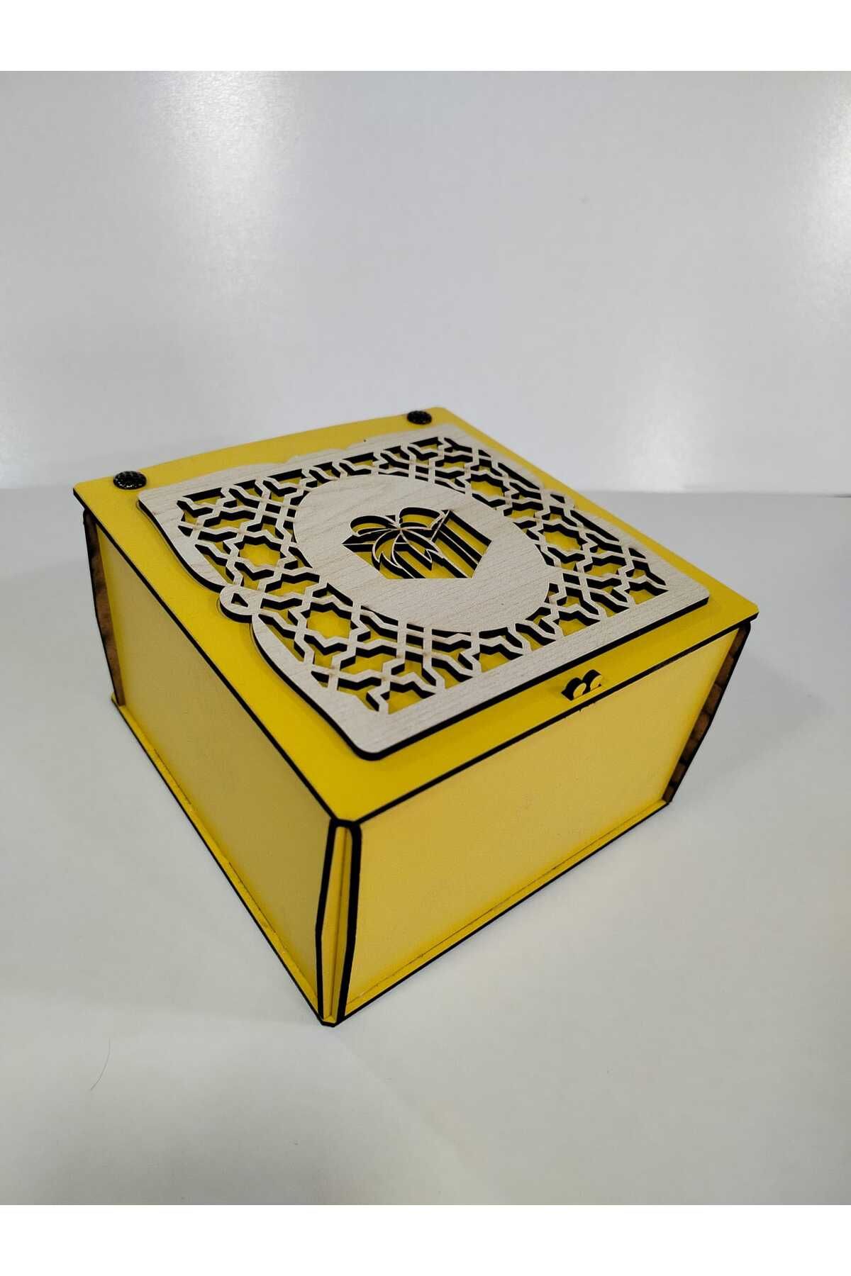 Vuslat Hediyelik SARI AHŞAP HEDİYE KUTUSU KREM DEKOR (15X15 CM) 9 CM YÜKSEKLİK