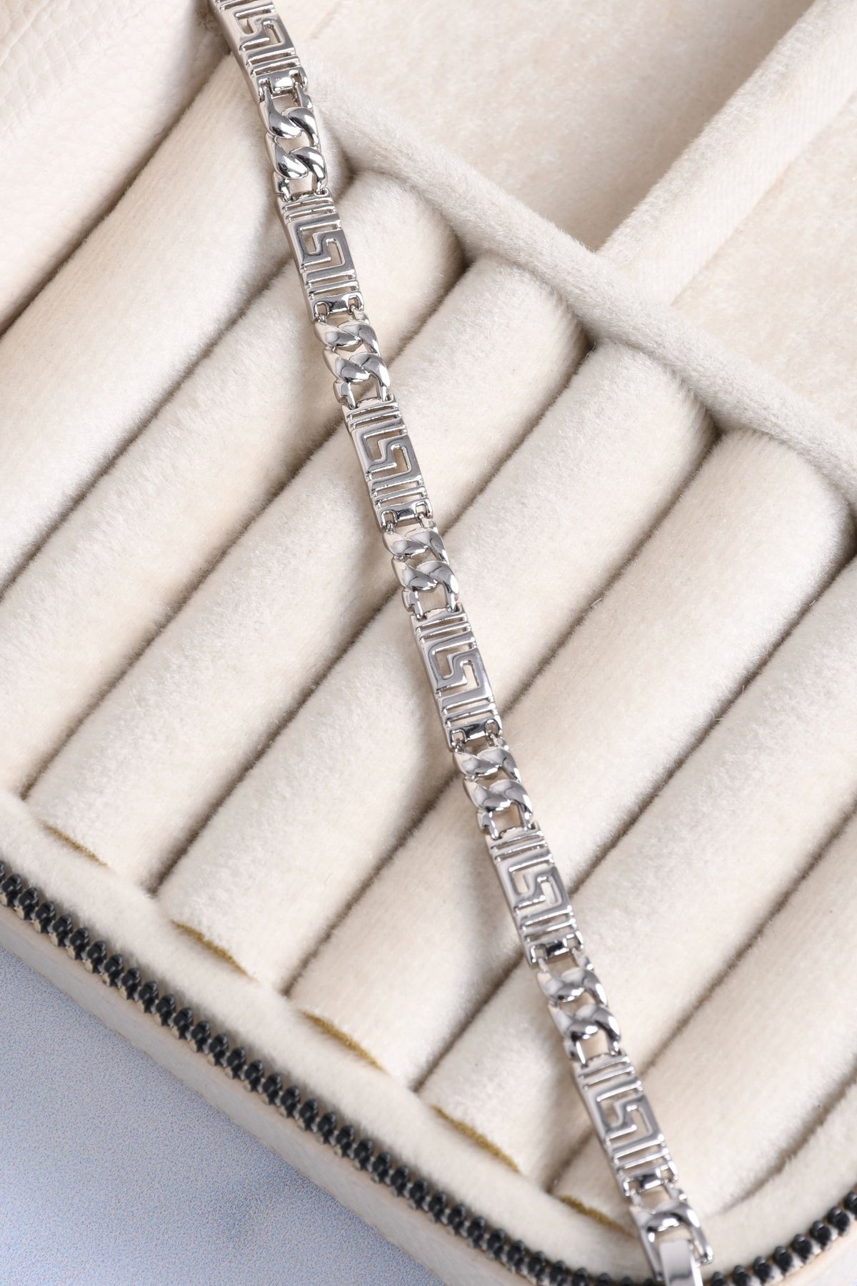 shiva accessorie Silver Marka Model Çelik Bileklik