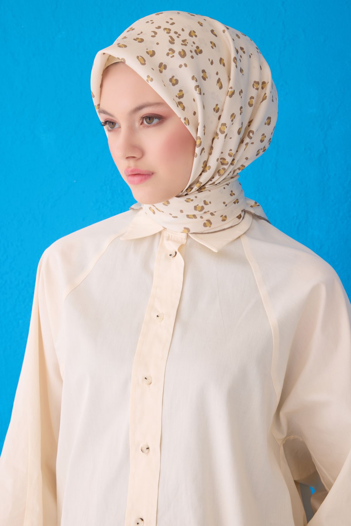 Belli Twill İpek Eşarp Krem