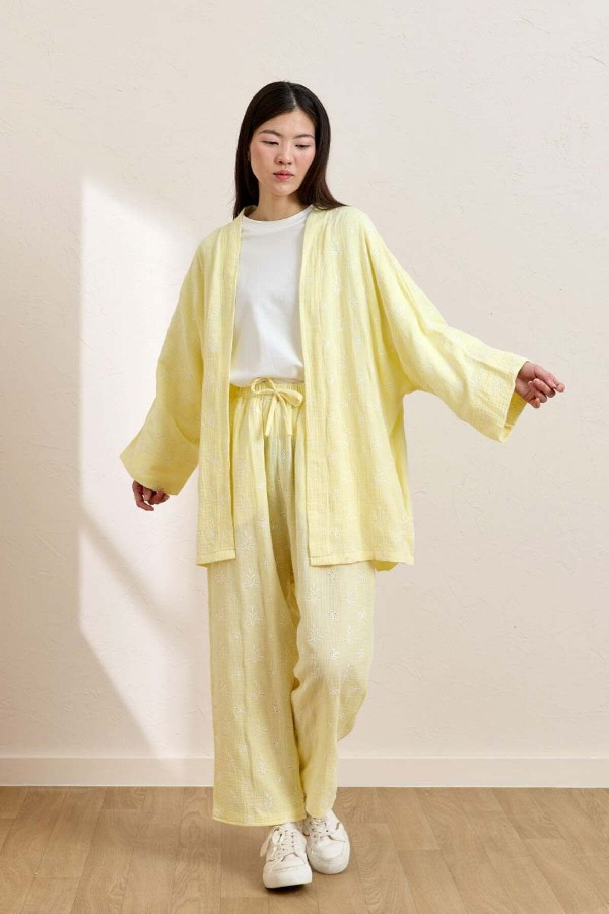 Ceylan Otantik Limon Sarısı Fistolu Müslin Kısa Kimono