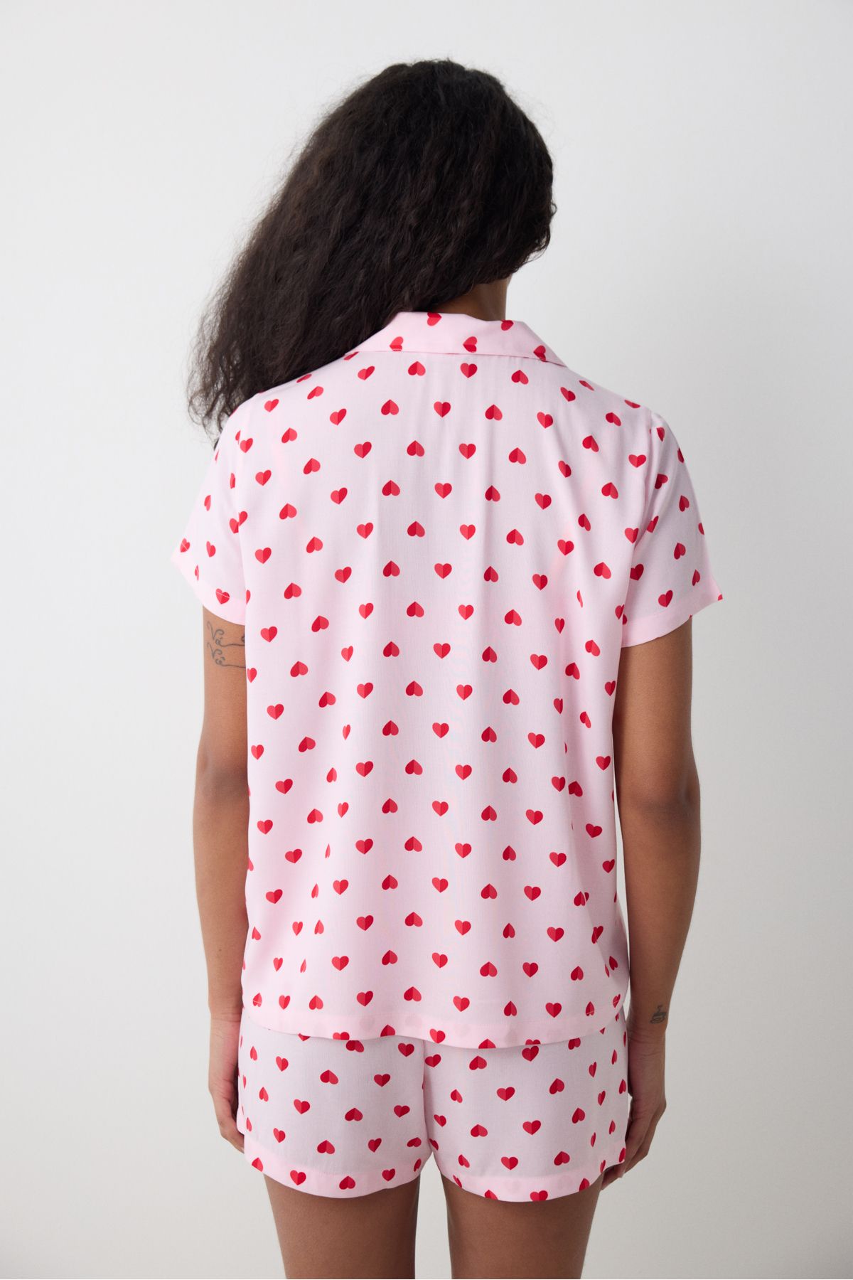 Penti-Set de pijamale roz Amour cu pantaloni scurți - Colecția Loves Paris 5