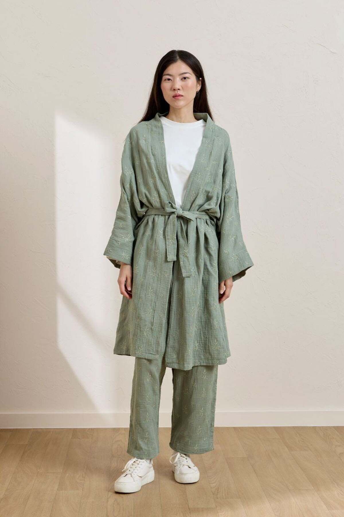 Ceylan Otantik Çağla Fistolu Müslin Uzun Kimono