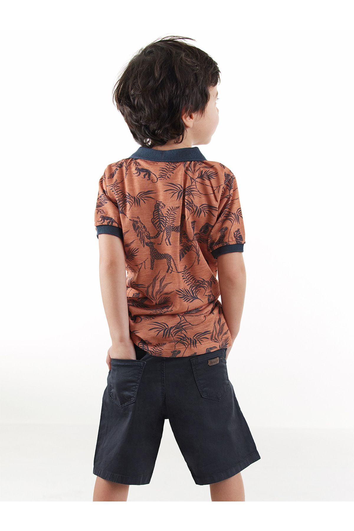 Midimod-3-teiliges Set für Jungen, Polokragen, T-Shirt, Shorts, Gürtel 2