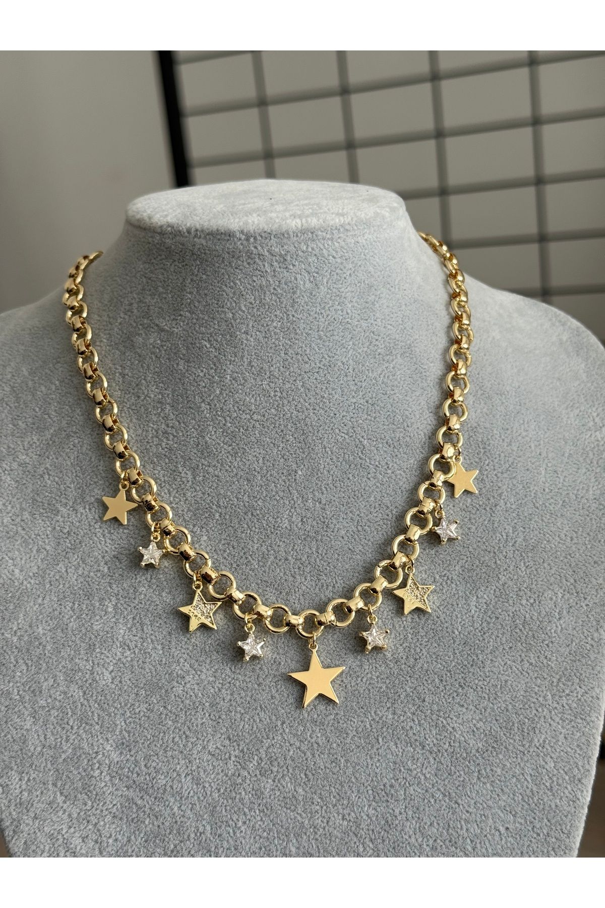 XUPING JEWELRY 18K yıldız detaylı altın kaplama çelik kolye paslanmaz kararmaz