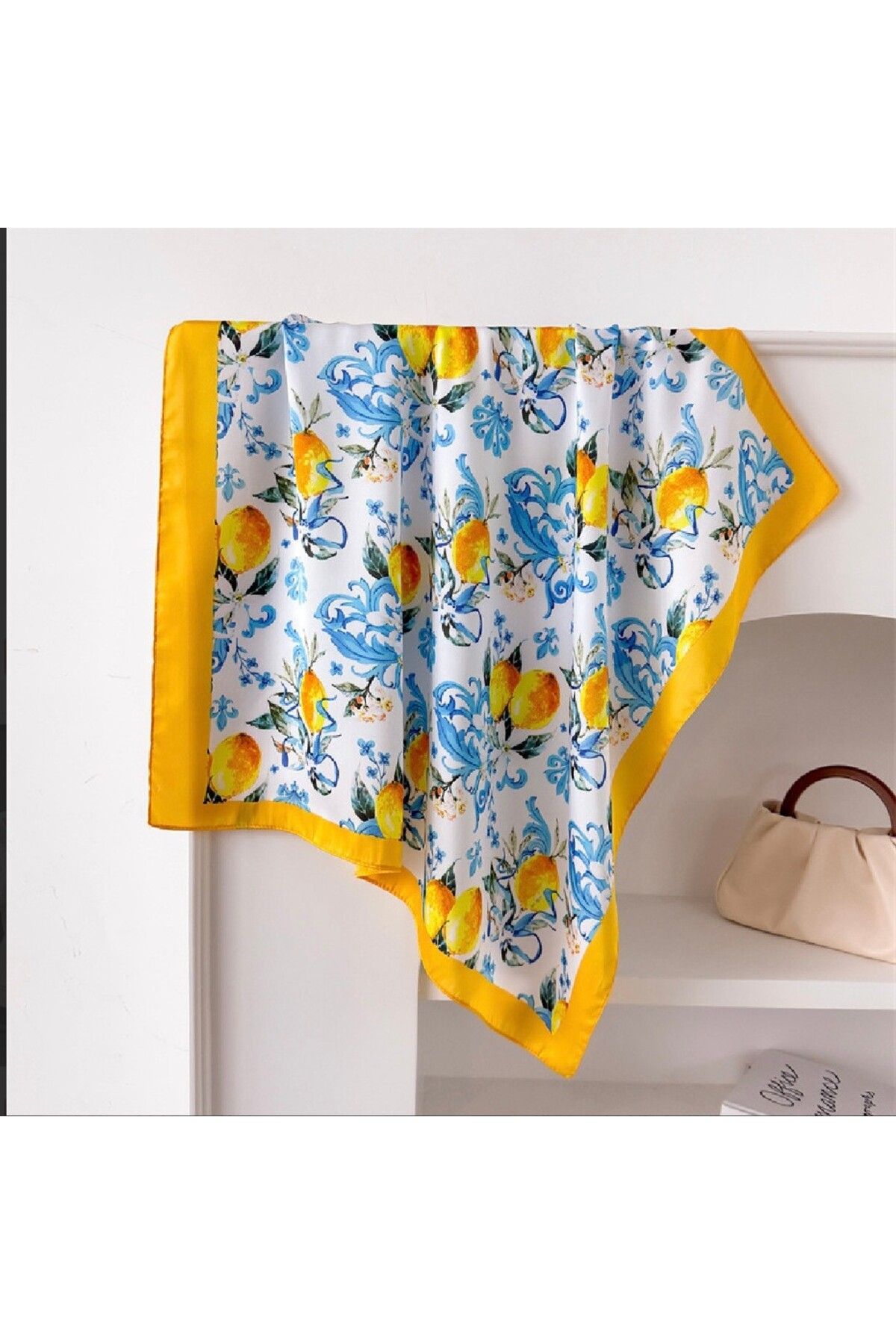 CHARMLUCKY RENKLİ DESENLİ ŞAL-FULAR 70X70 CM