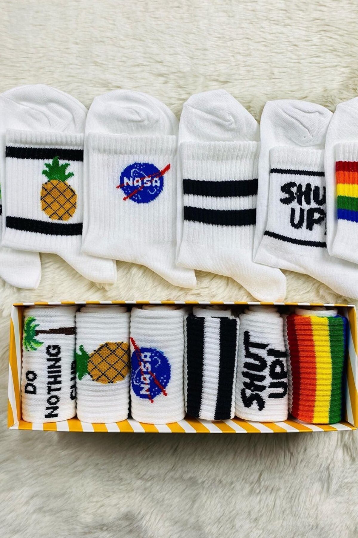 Esinti Unisex 6 Çift Beyaz Çorap Renkli Desenli Soket Çorap Standart Beden (36-44)