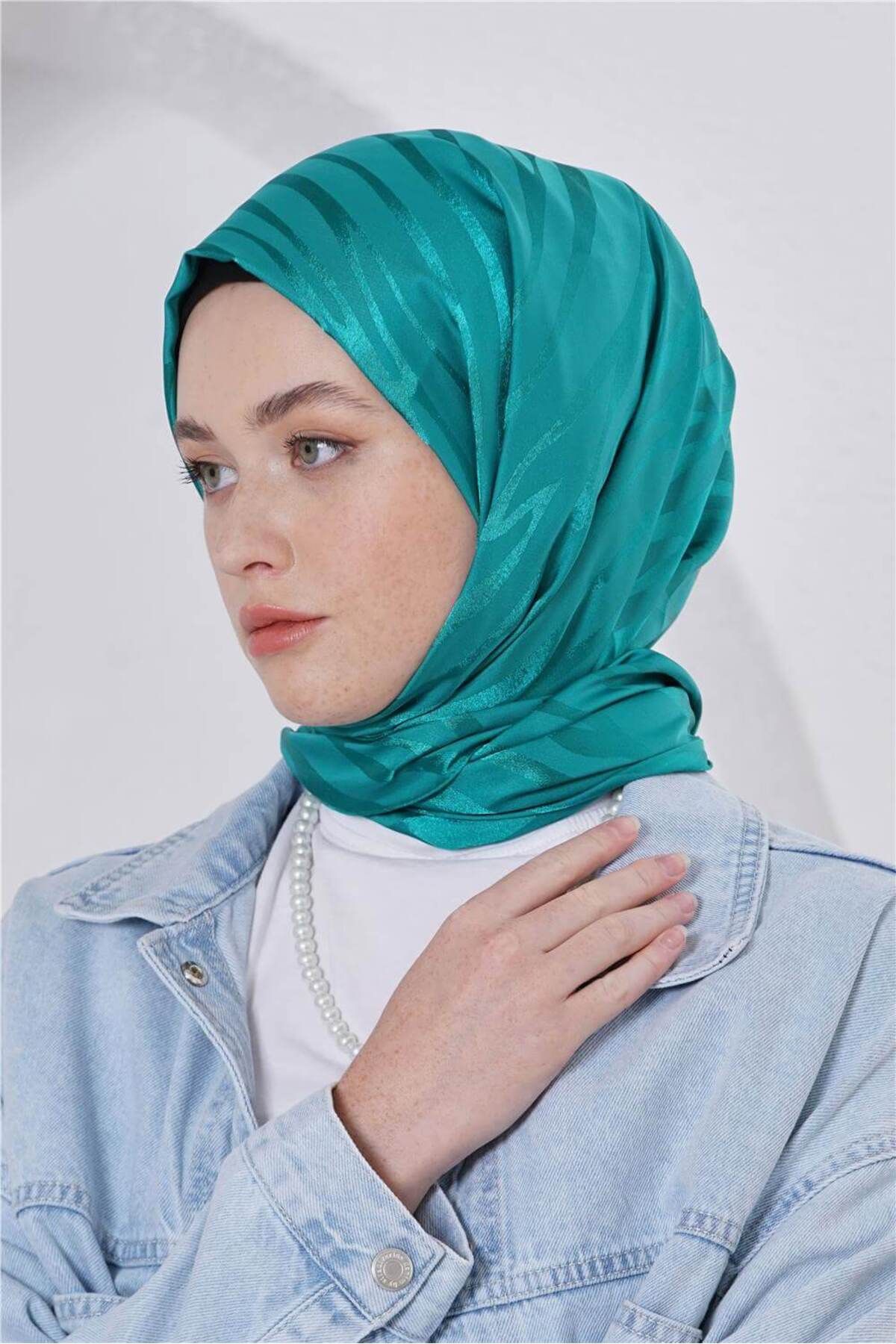 Loryan FLOŞ JAKAR ZEBRA BENETTON ŞAL