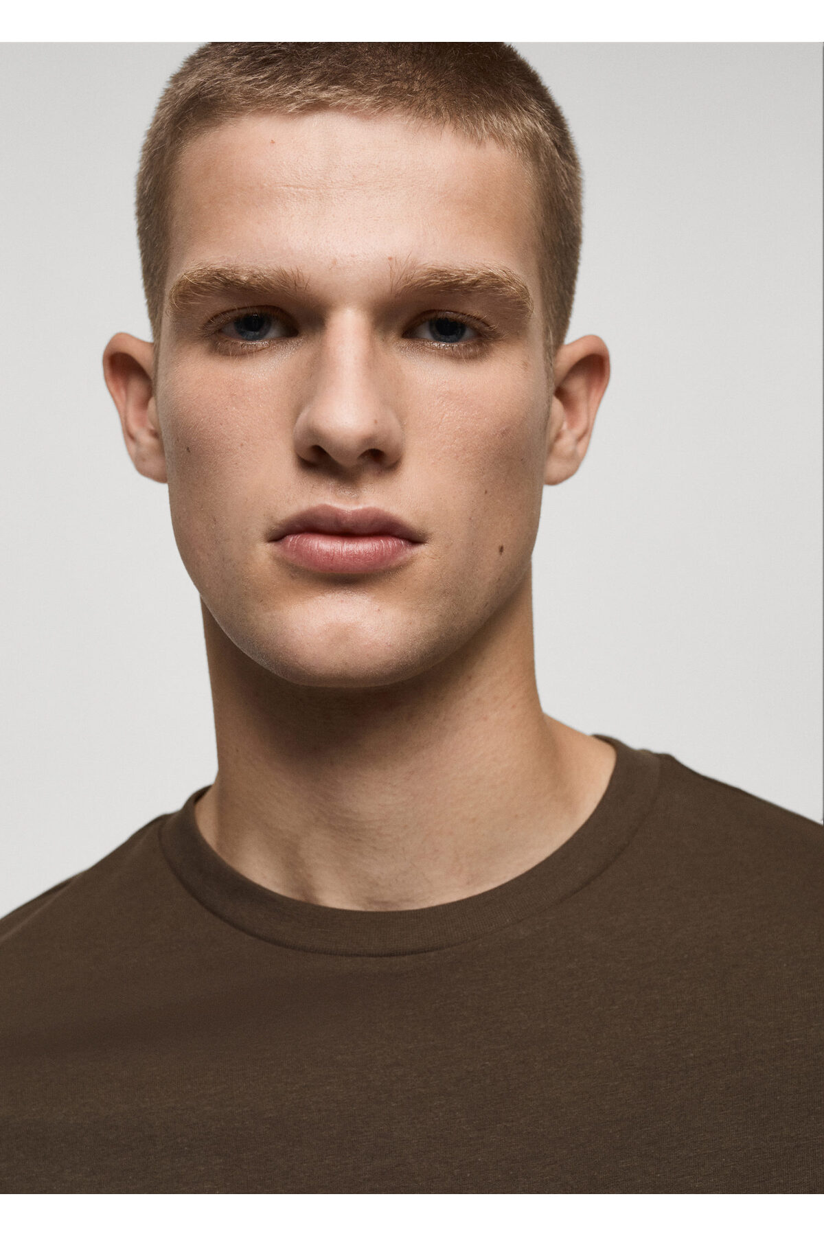 تیشرت مردانه قهوه ای منگو | 77070606 اورجینال - تصویر 3