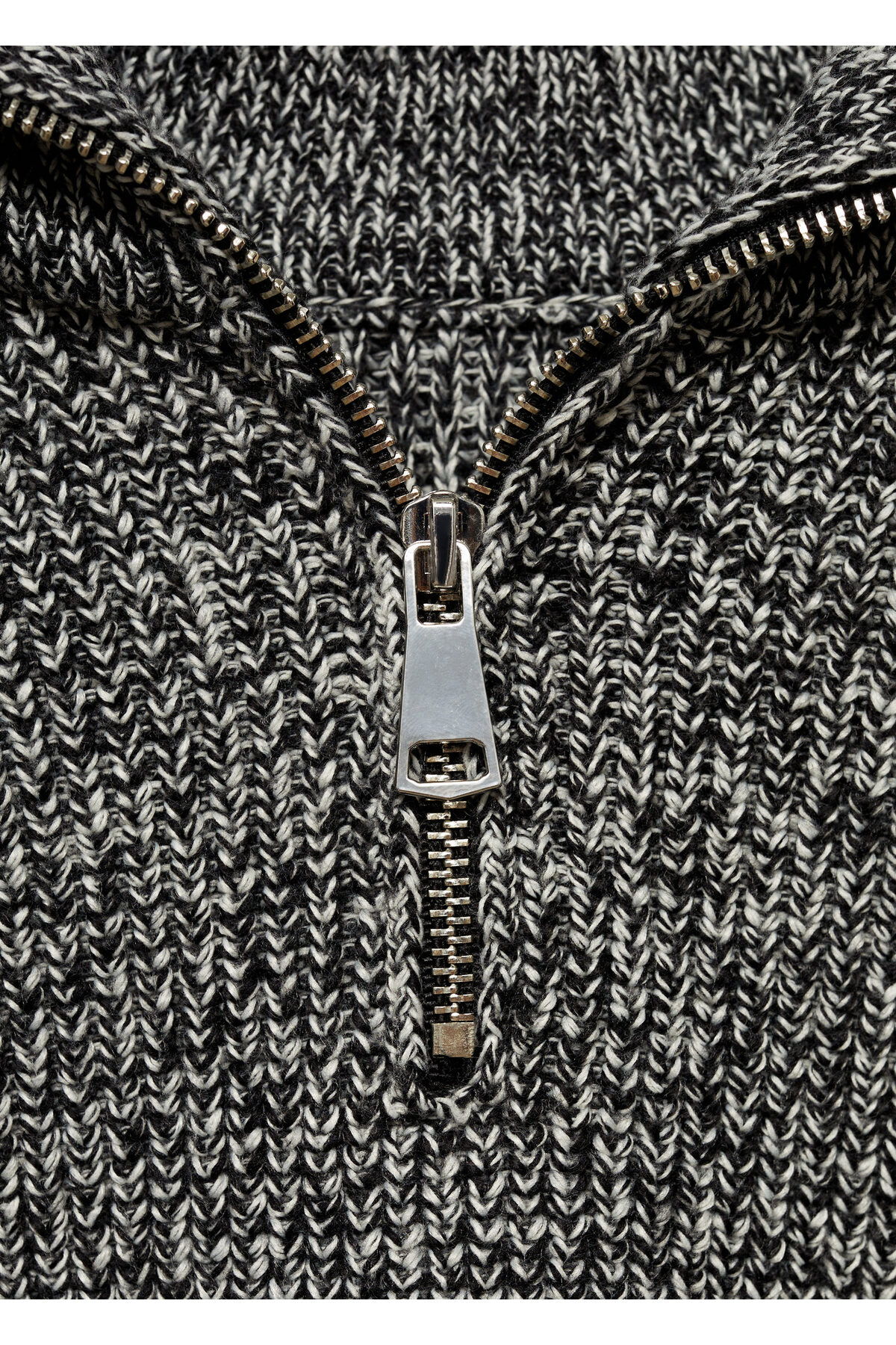 بافت و پلیور زنانه خاکستری منگوMANGO | 77007681 اورجینال - تصویر 8