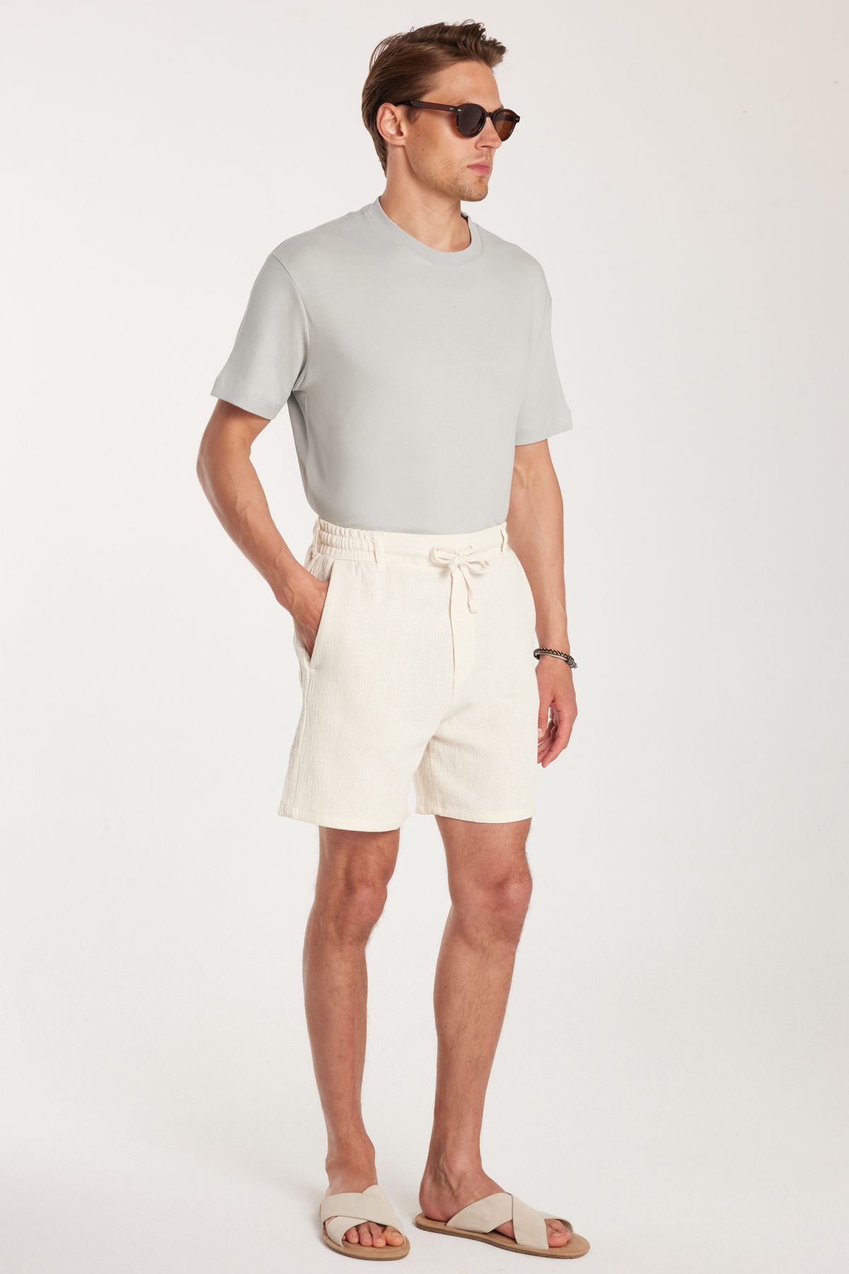 Tudors-Men's Regular Relaxed Fit Beige Bermuda Shorts with Elastic Waistband and Drawcord Side Pockets 3
