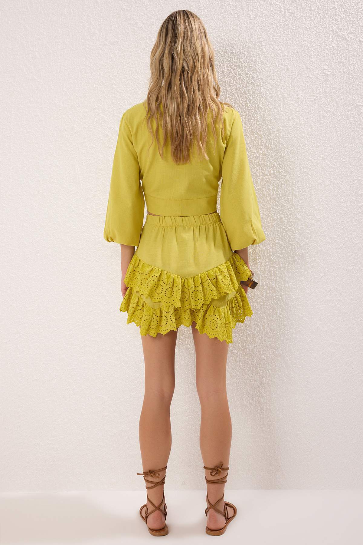 Trendyol Collection-Масленозелена мини тъкана бродирана детайлна памучна плажна пола TBESS24ET00004 4