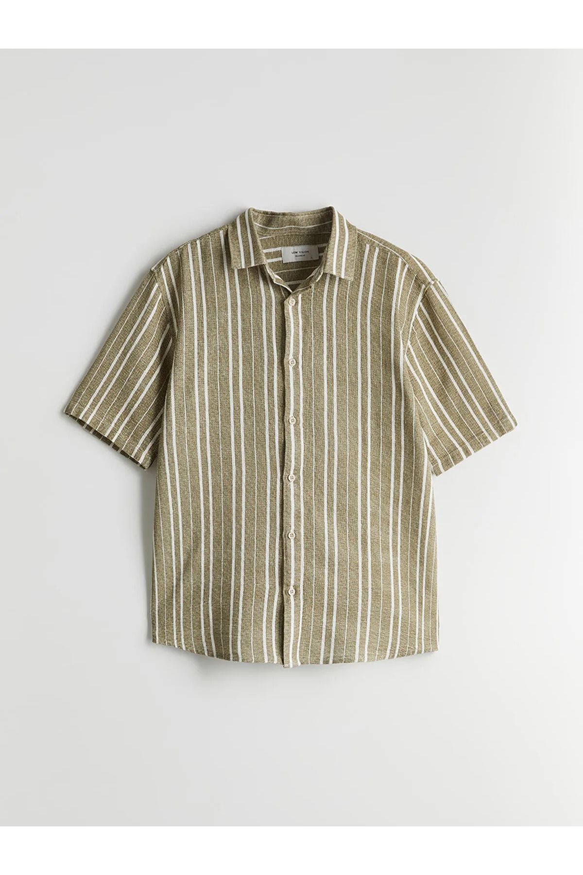 LC Waikiki Regular Fit Kısa Kollu Çizgili Erkek Dokulu Gömlek