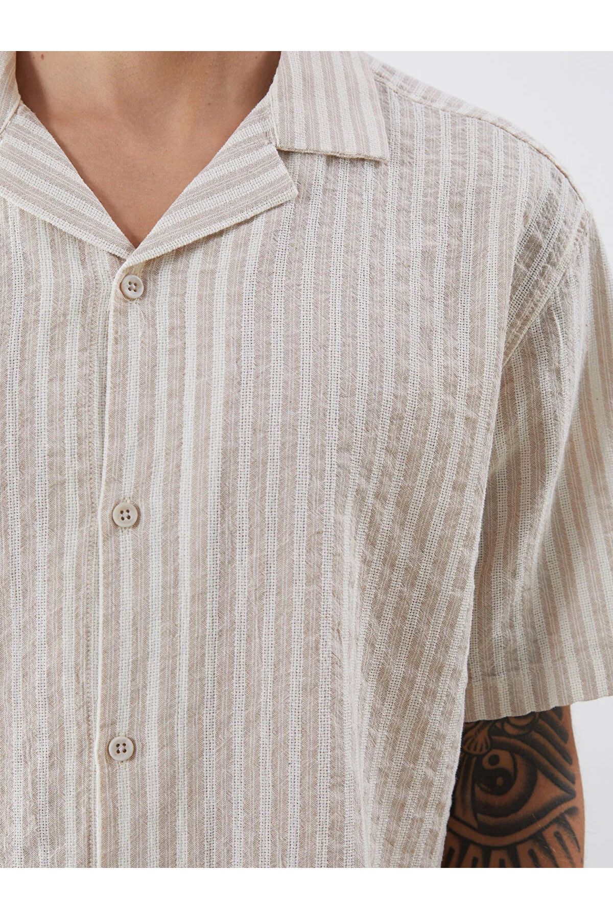 LC Waikiki Regular Fit Kısa Kollu Çizgili Erkek Gömlek