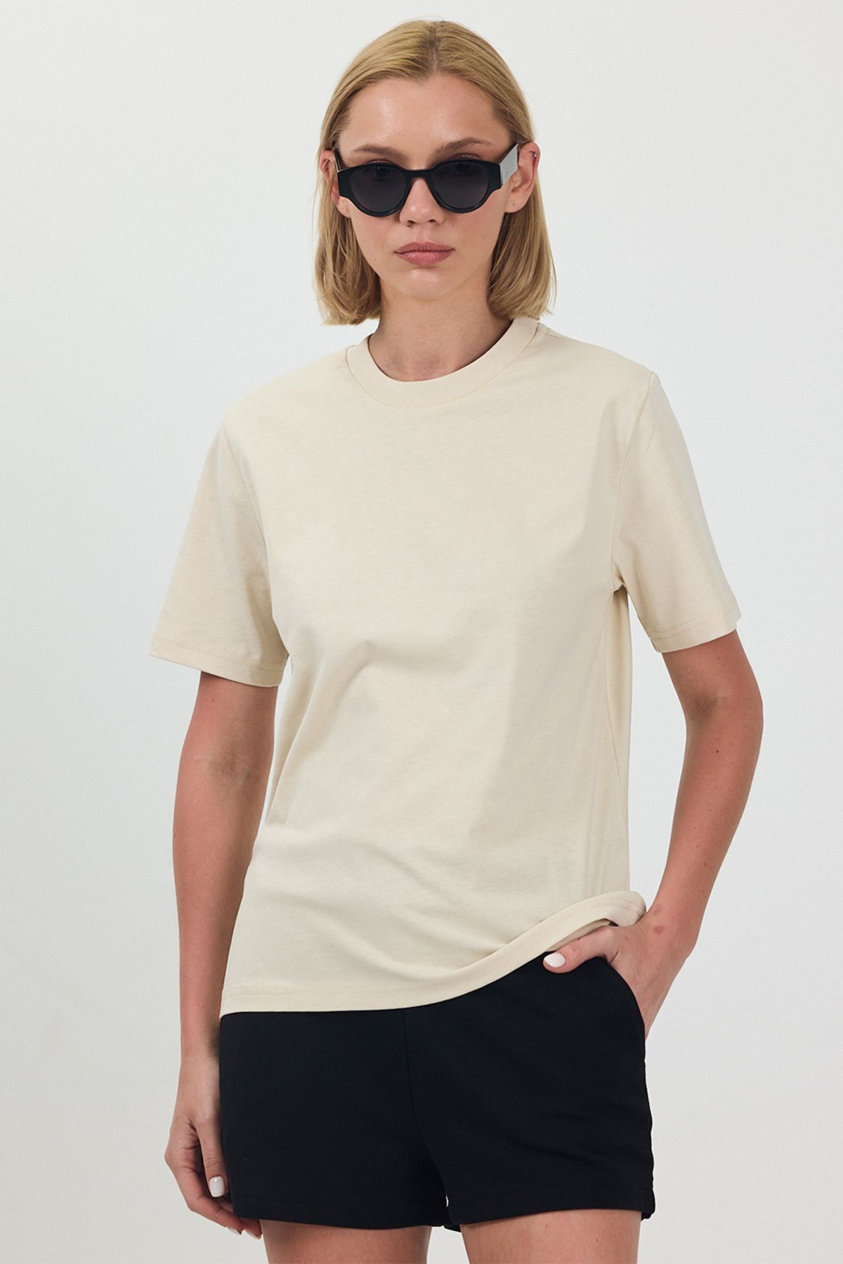 gothamvibes Kadın Basic Krem T-Shirt